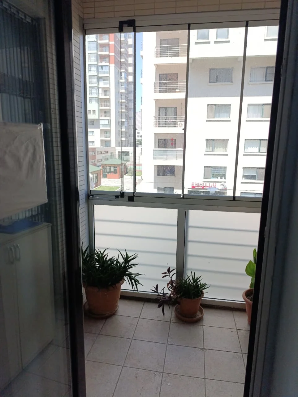 İcarəyə verilir 7 otaqlı ofis 301 m