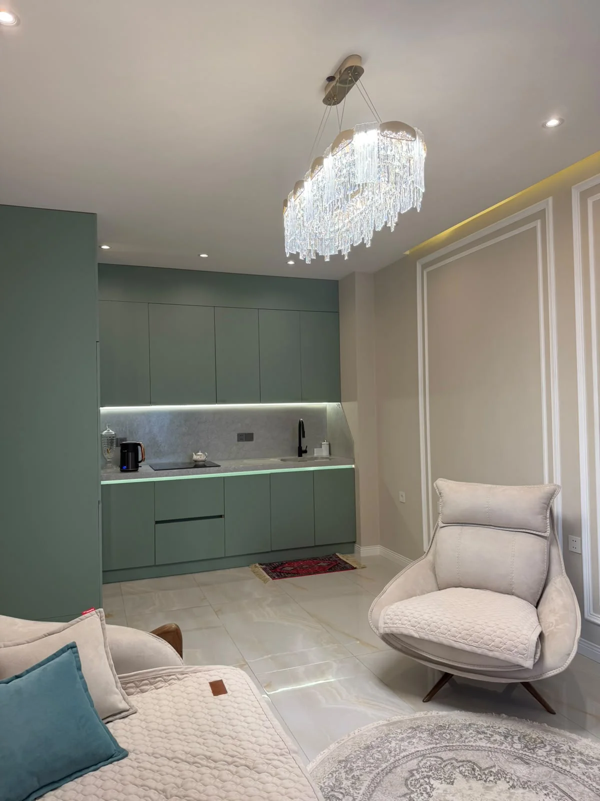 Kirayə 2 otaqlı Mənzil 80 m² Xətai r.