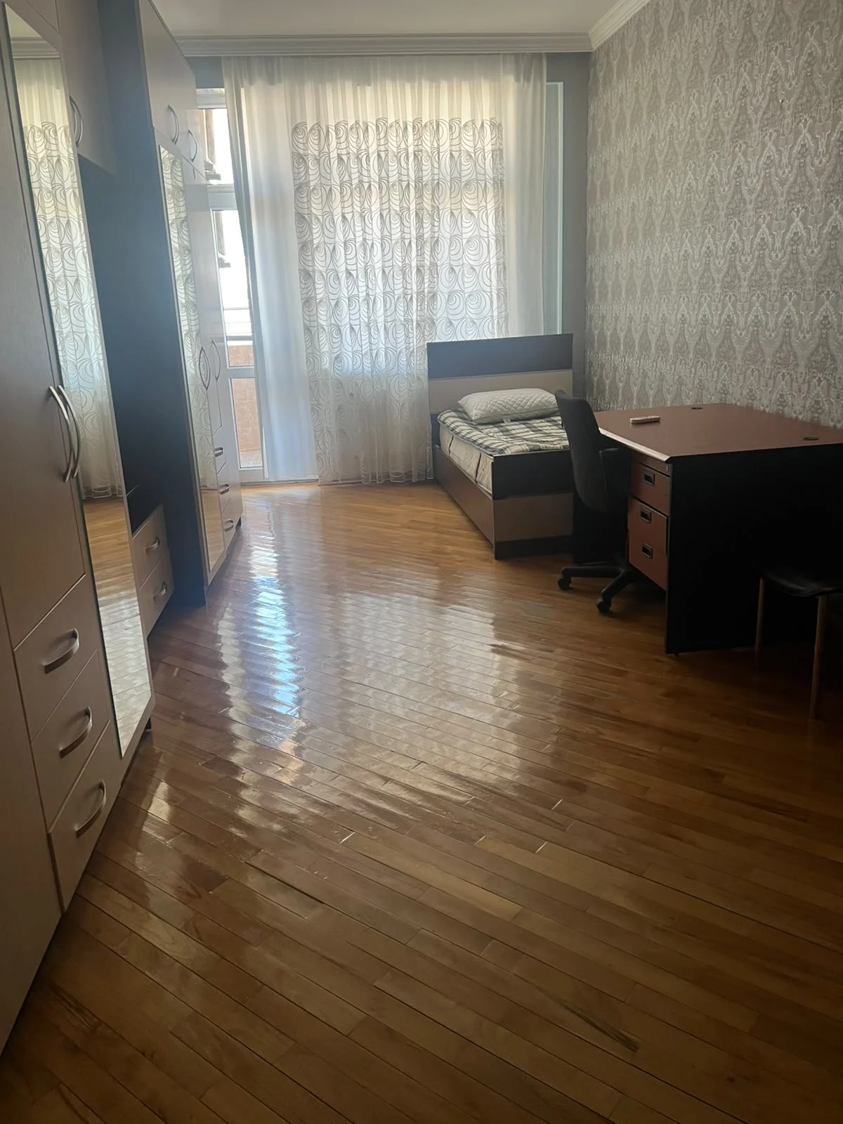 Kirayə 3 otaqlı Mənzil 140 m² Nəsimi r. – şəkil 5