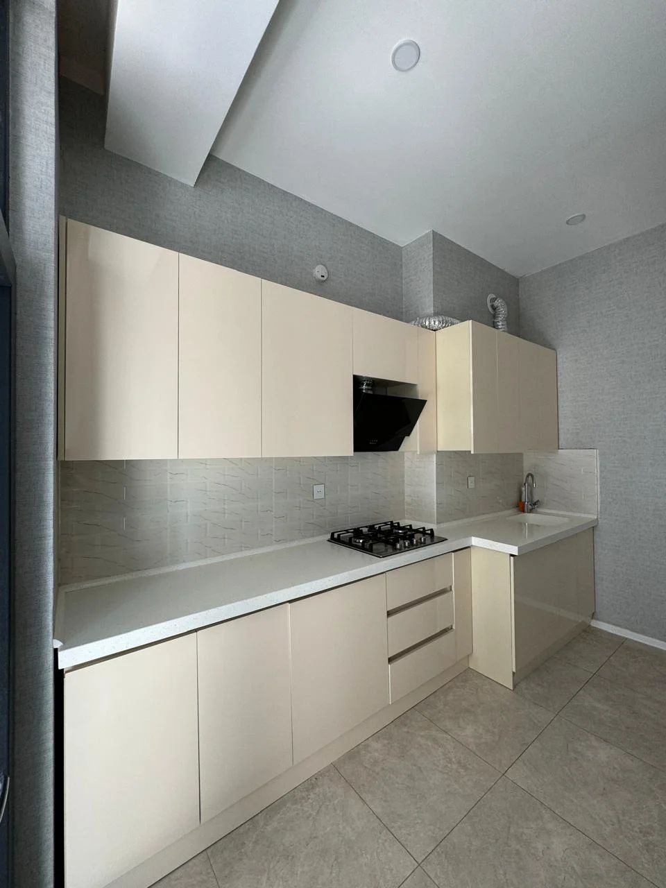 Kirayə 2 otaqlı Mənzil 70 m² Nərimanov r.