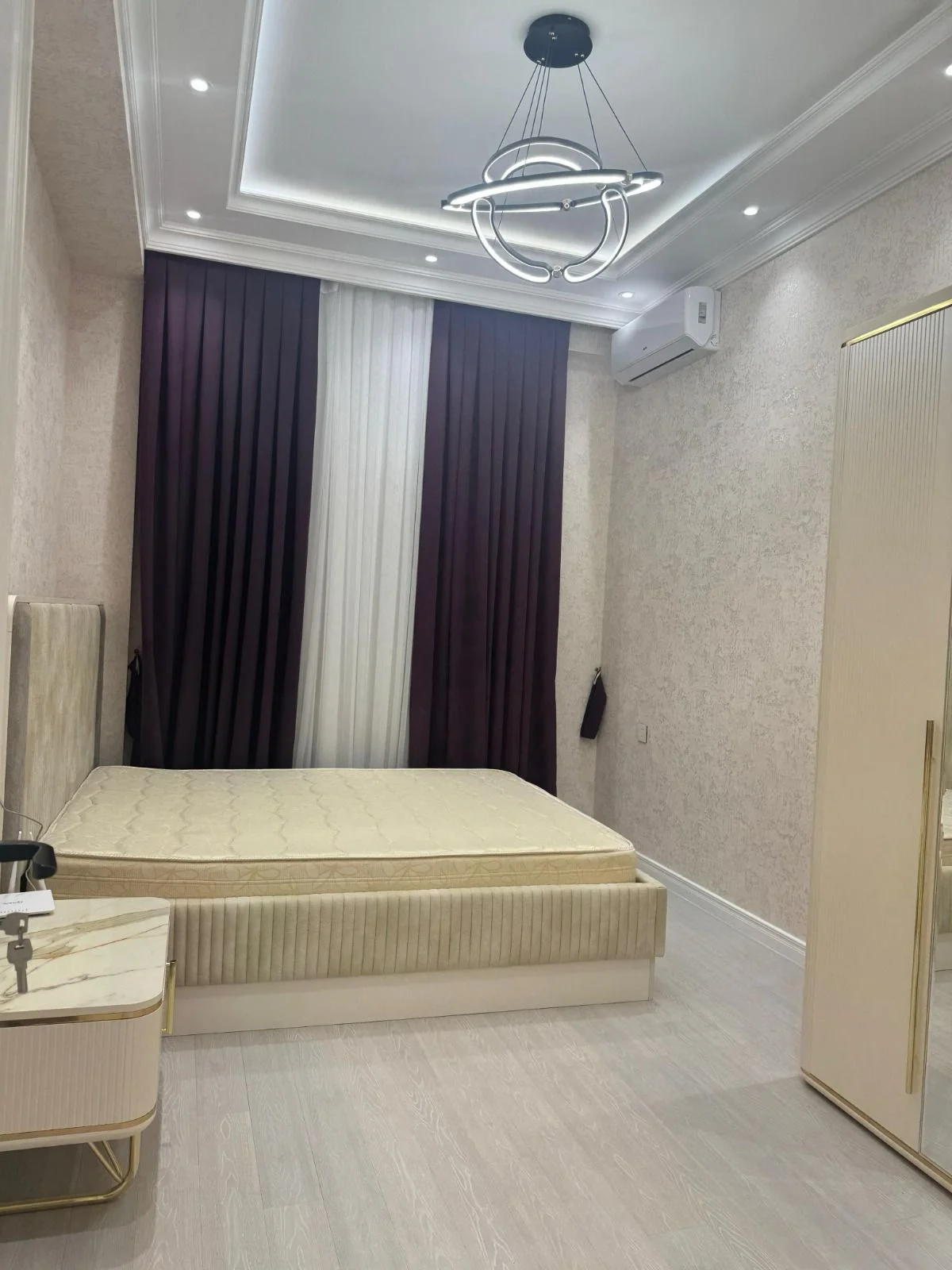 Kirayə 3 otaqlı Mənzil 125 m² Nəsimi r.