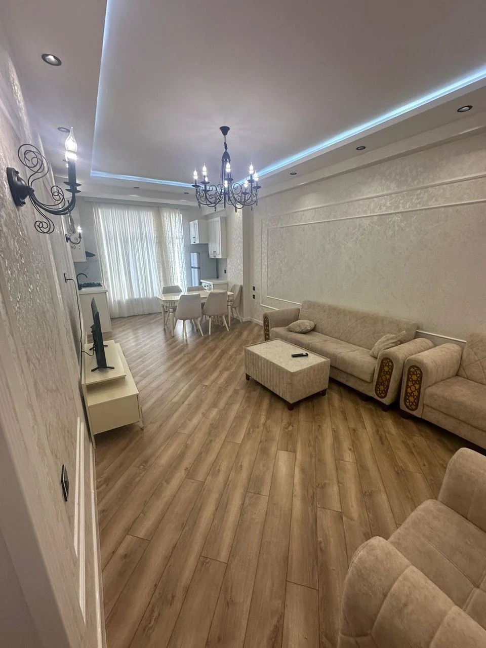 Kirayə 2 otaqlı Mənzil 76 m² Nərimanov r.