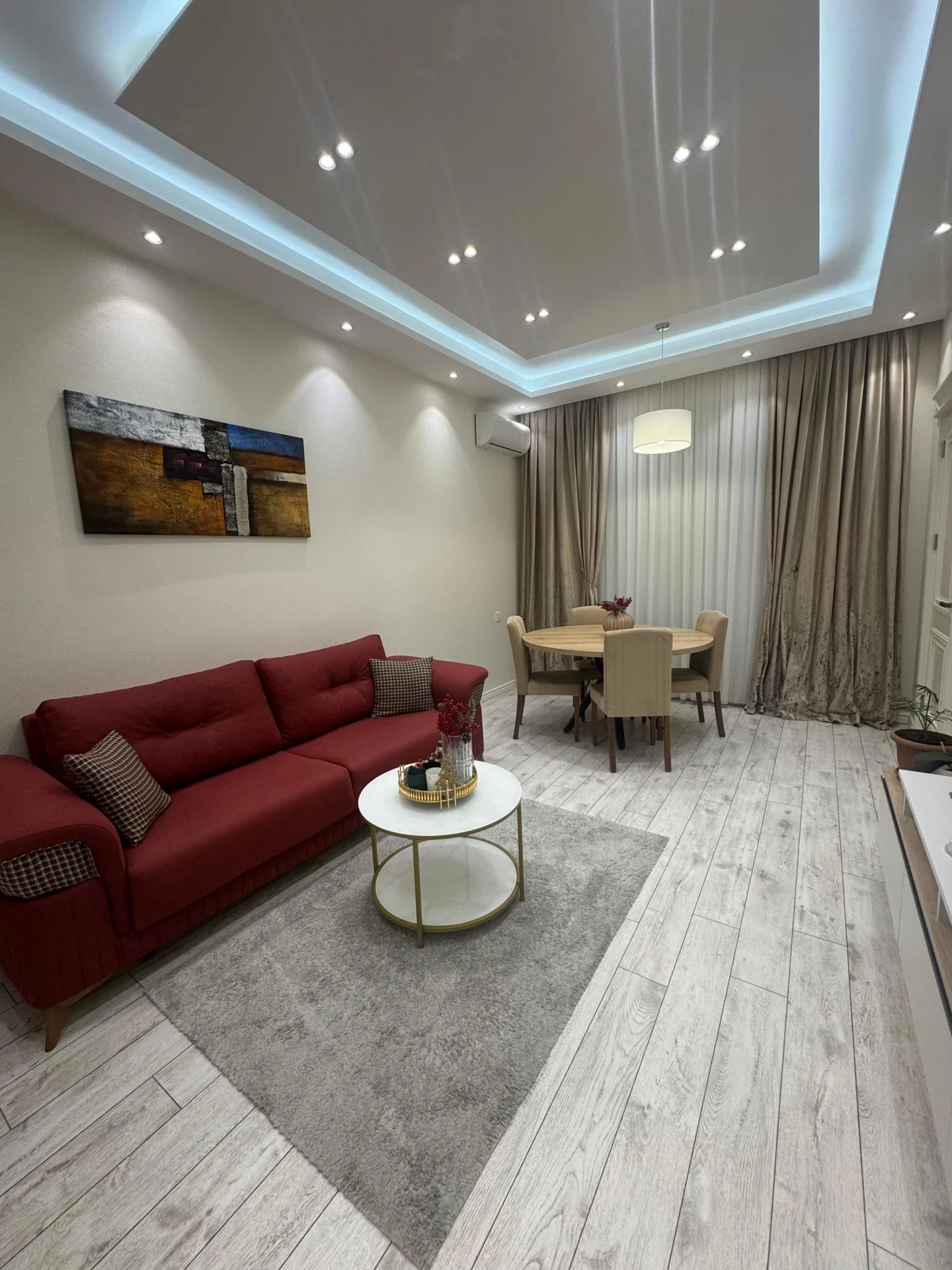 Kirayə 2 otaqlı Mənzil 63 m² Nəsimi r.