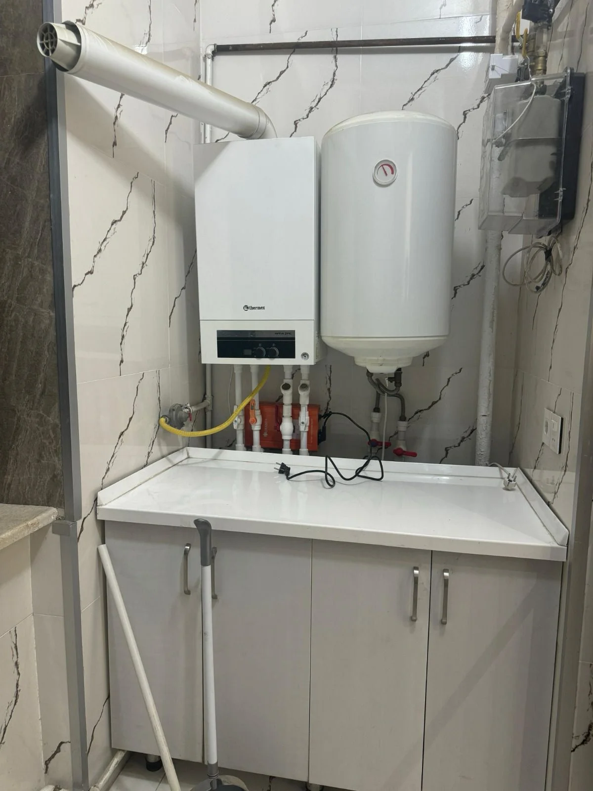 Kirayə 3 otaqlı Mənzil 125 m² Nəsimi r.