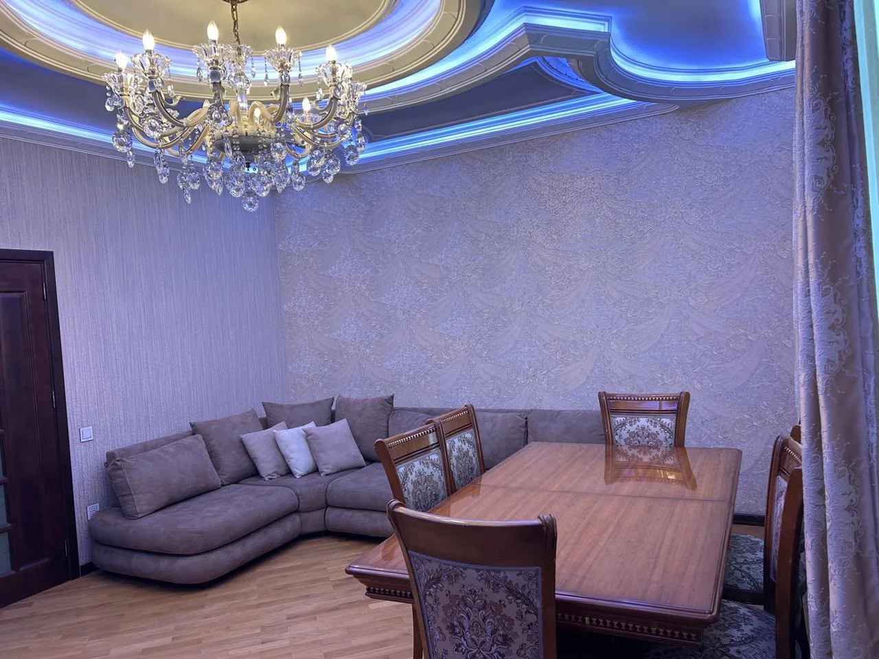 Kirayə 3 otaqlı Mənzil 130 m² Nəsimi r. 1-ci mikrorayon q. 20 Yanvar m. – şəkil 1