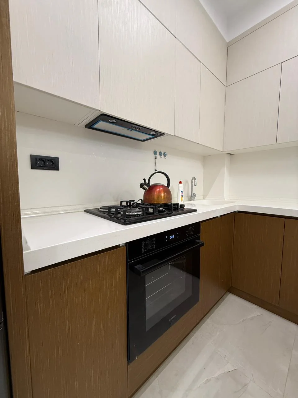 Kirayə 2 otaqlı Mənzil 85 m² Nəsimi r.