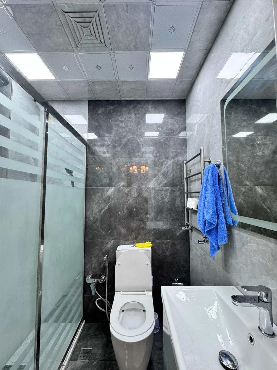 Kirayə 3 otaqlı Mənzil 160 m² Nərimanov r.