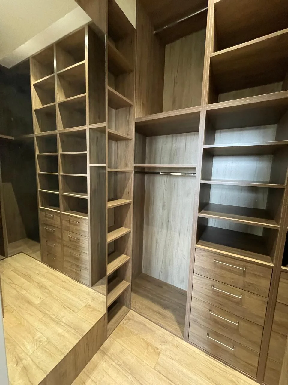 Kirayə 2 otaqlı Mənzil 85 m² Nərimanov r.