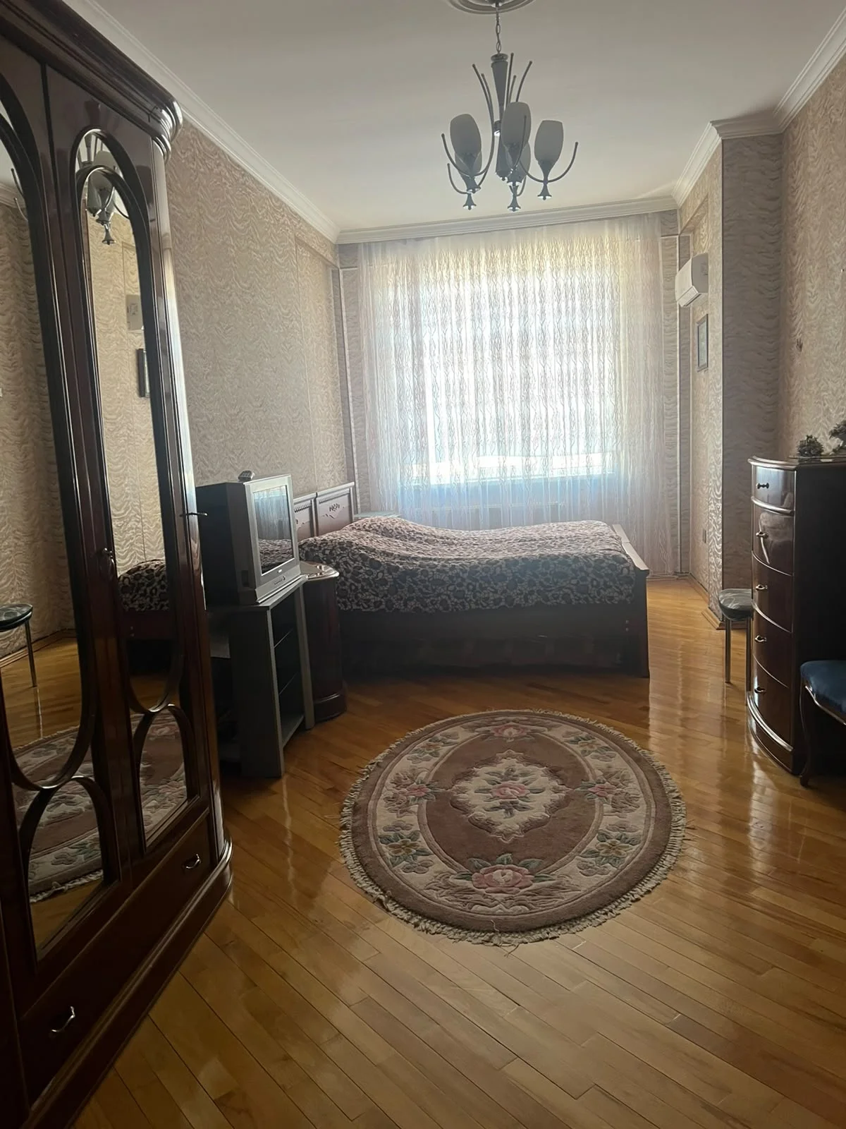 Kirayə 3 otaqlı Mənzil 140 m² Nəsimi r. – şəkil 3