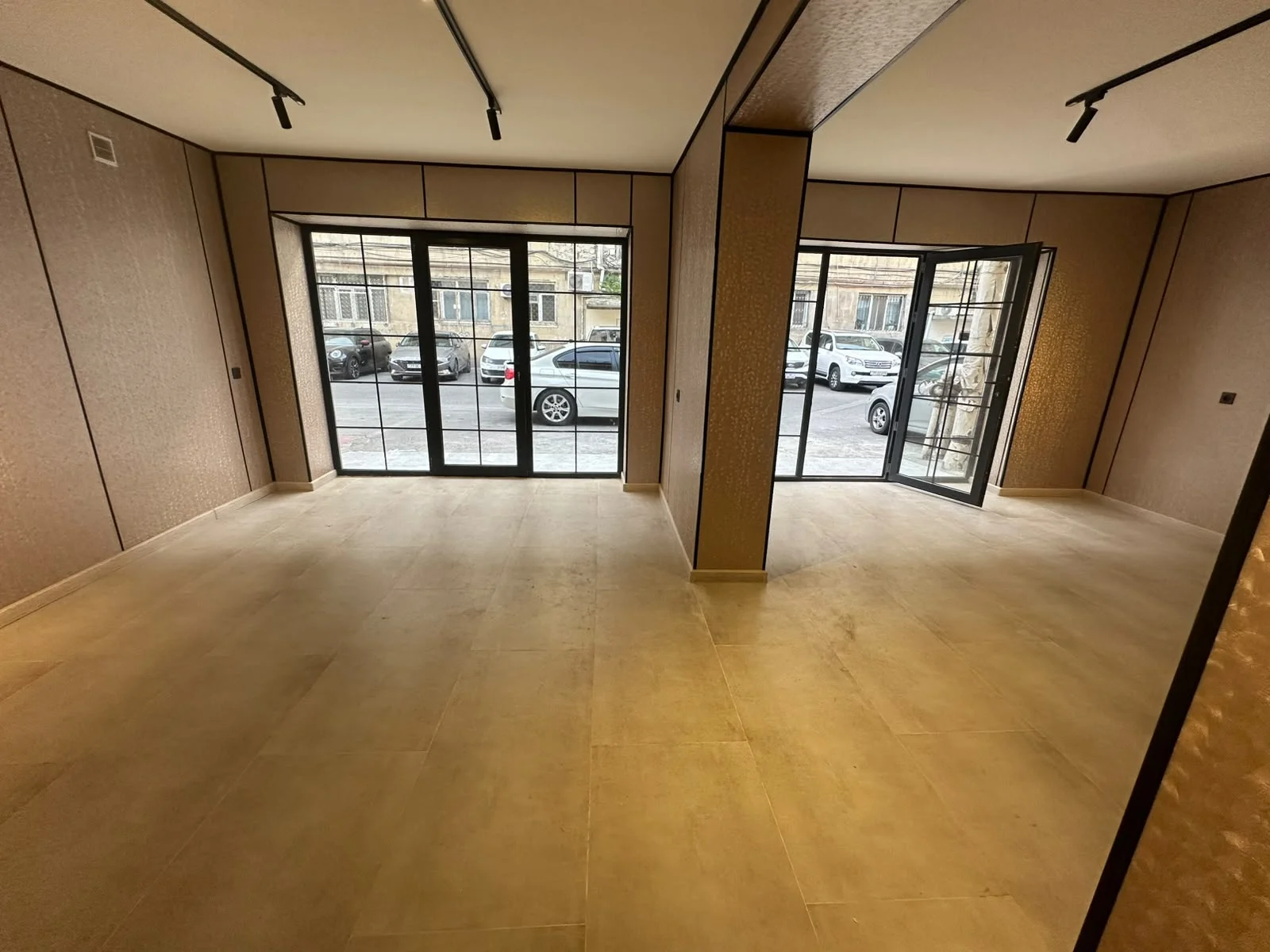 Satılır Obyekt 65 m² Nəsimi r. 8 Noyabr m. – şəkil 1