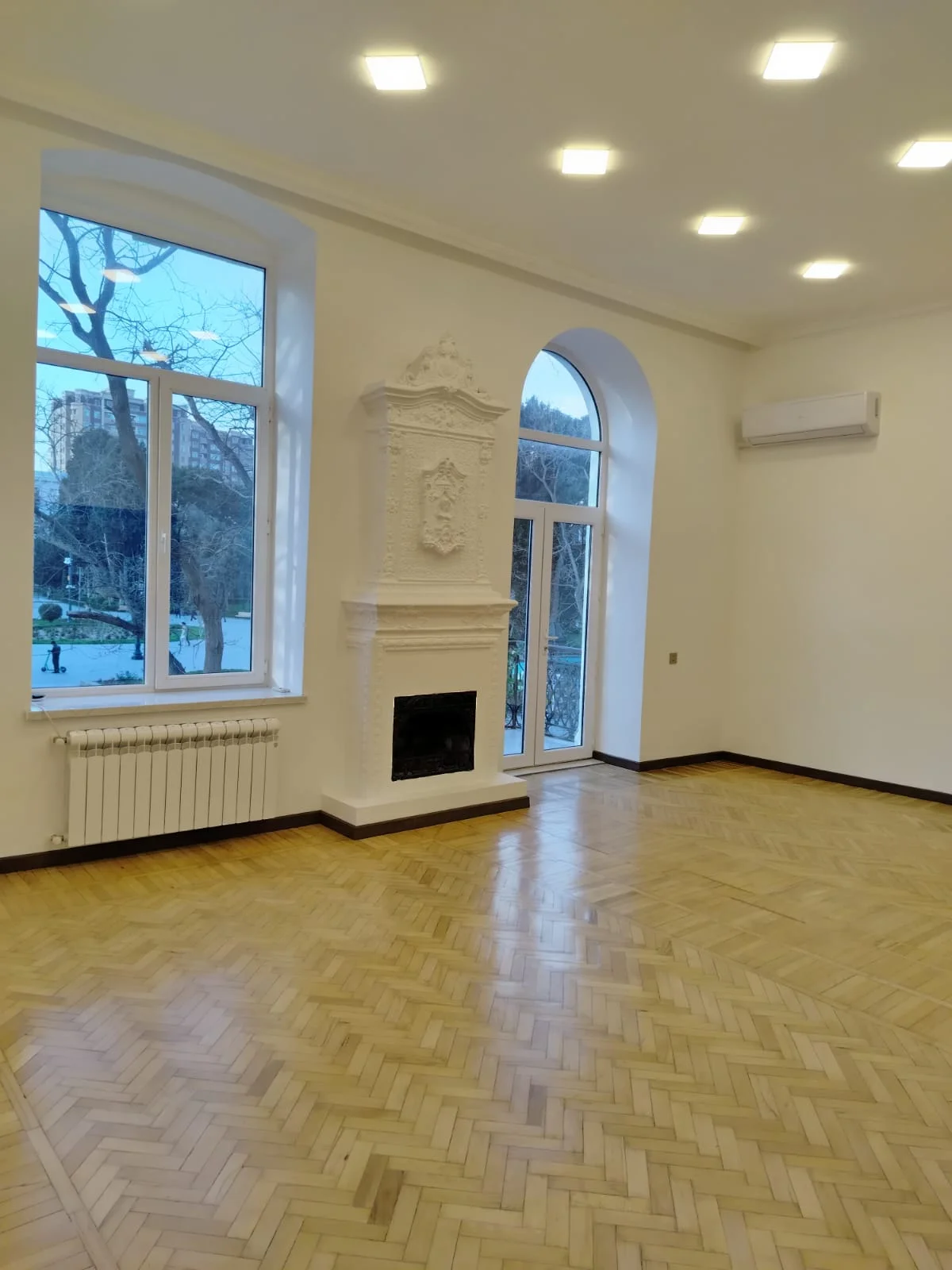 Kirayə 3 otaqlı Ofis 110 m² Nəsimi r.