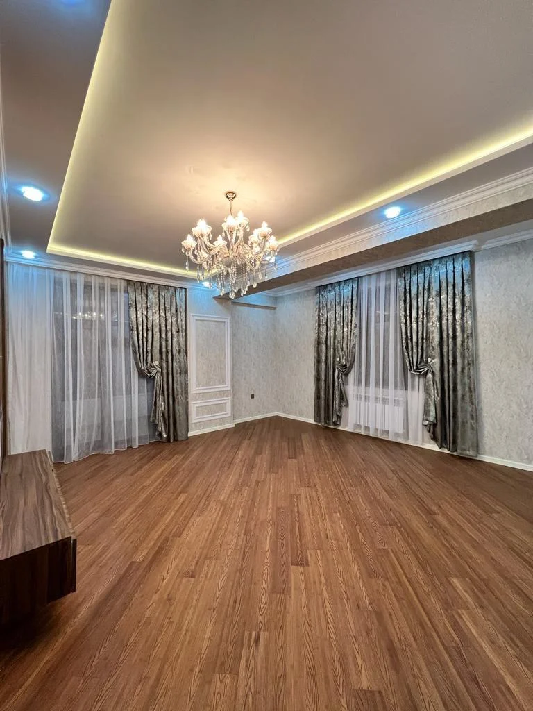 Satılır 3 otaqlı Mənzil 125 m² Nəsimi r. – şəkil 1