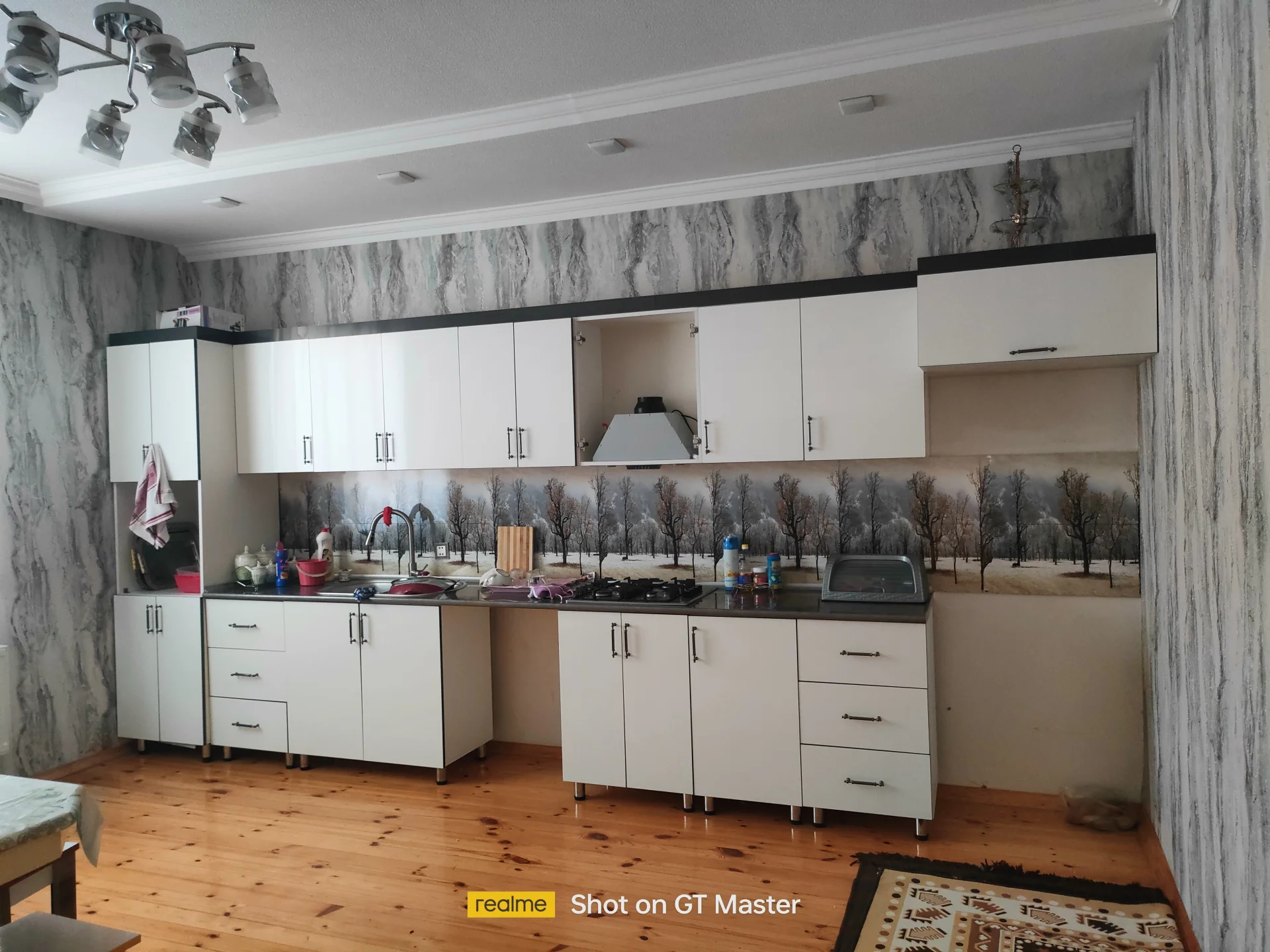 Kukne mebeli kombi kandisaner qalir