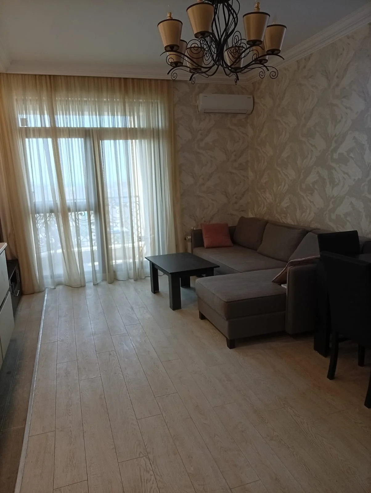 Kirayə 3 otaqlı Mənzil 110 m² Nəsimi r.