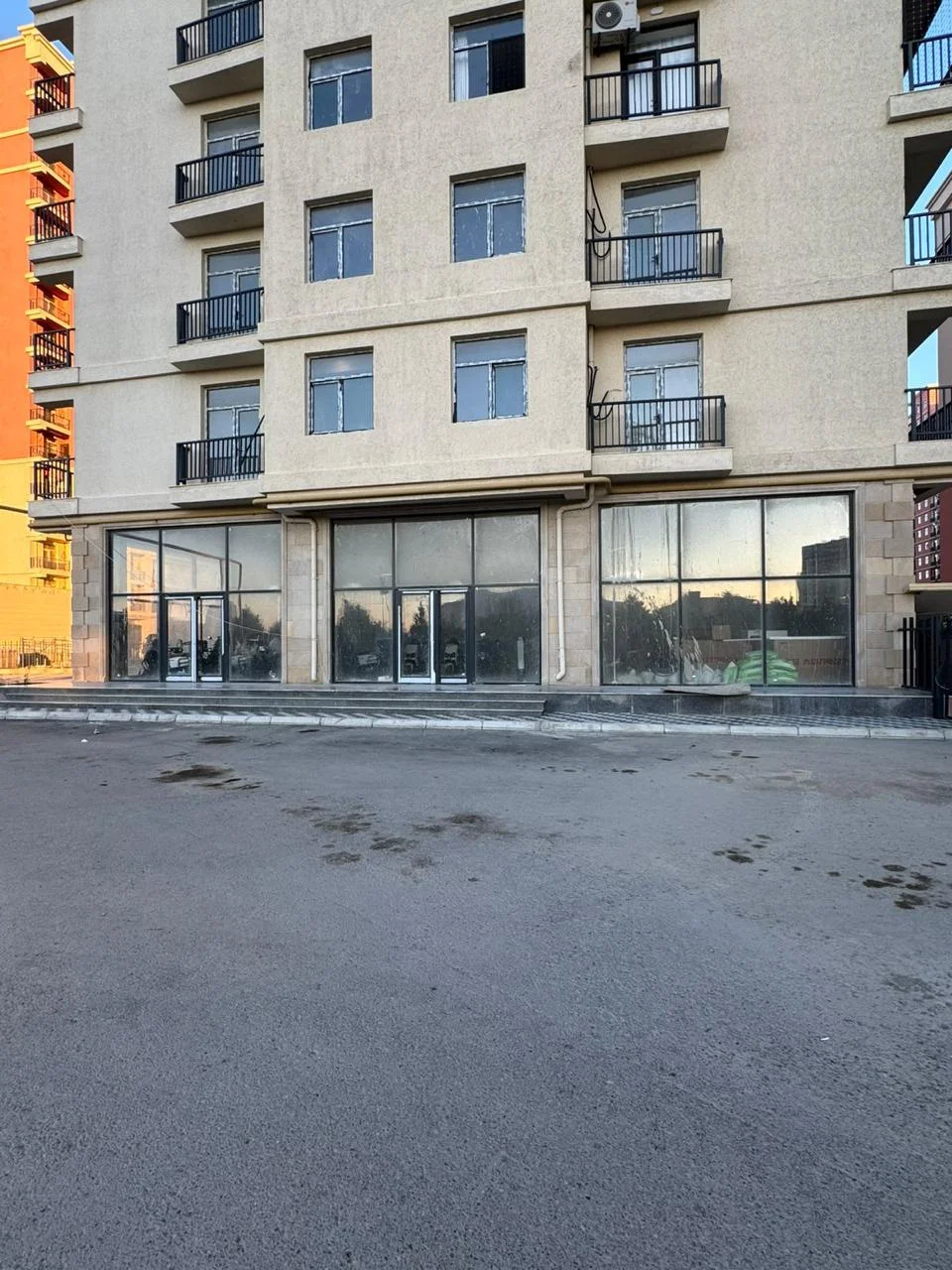 Kirayə Obyekt 134 m² Nərimanov r. – şəkil 1