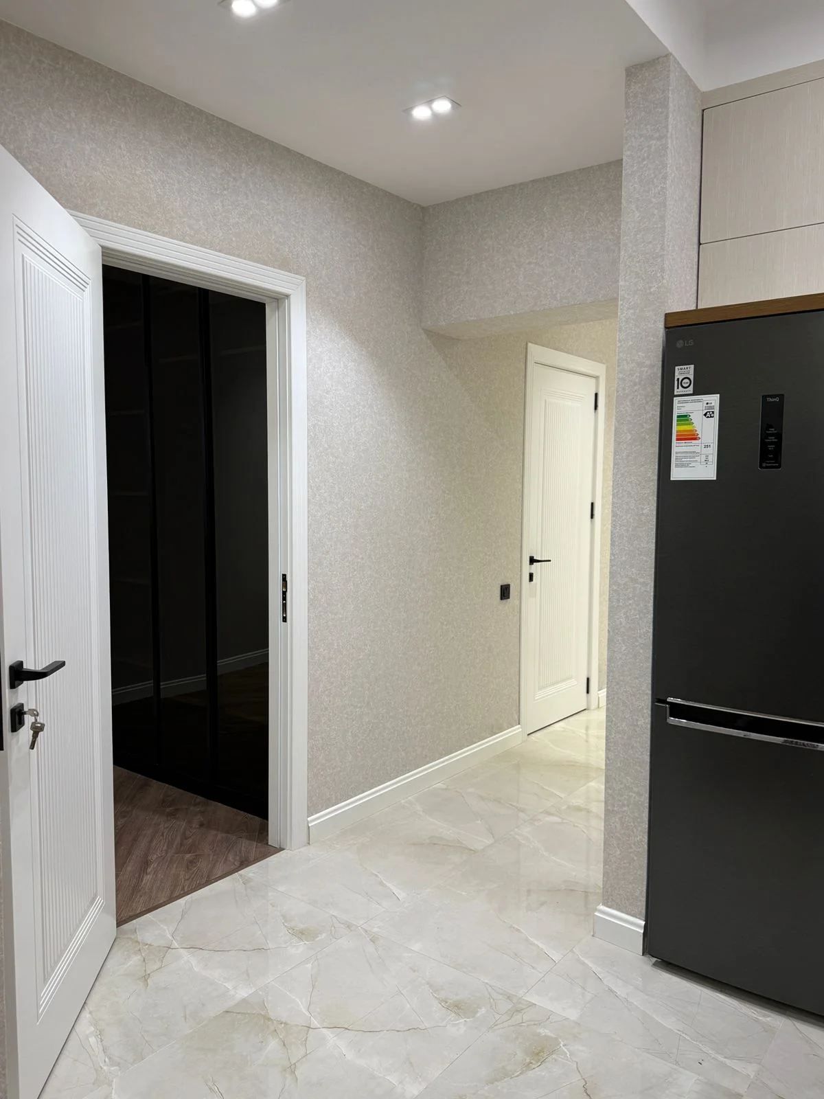 Kirayə 2 otaqlı Mənzil 85 m² Nəsimi r.