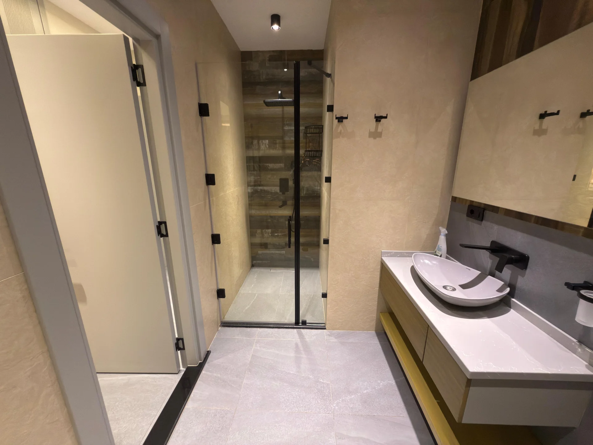 Kirayə 2 otaqlı Mənzil 65 m² Xətai r.