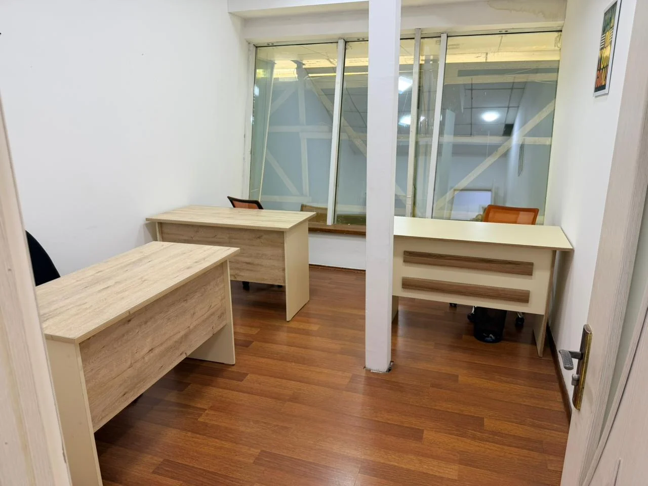 Kirayə 1 otaqlı Ofis 14 m² Nəsimi r.