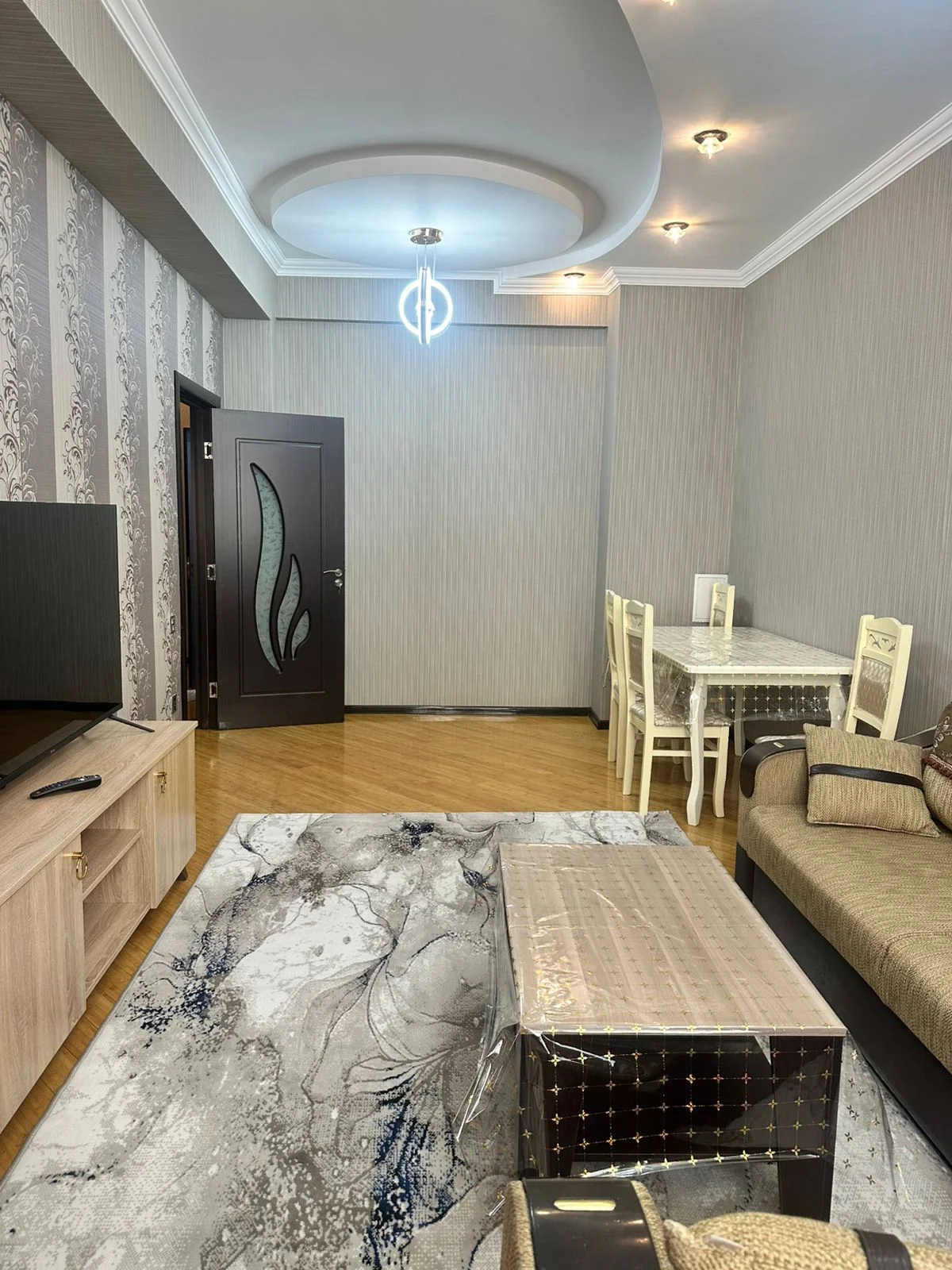 Kirayə 2 otaqlı Mənzil 80 m² Nizami r. – şəkil 2