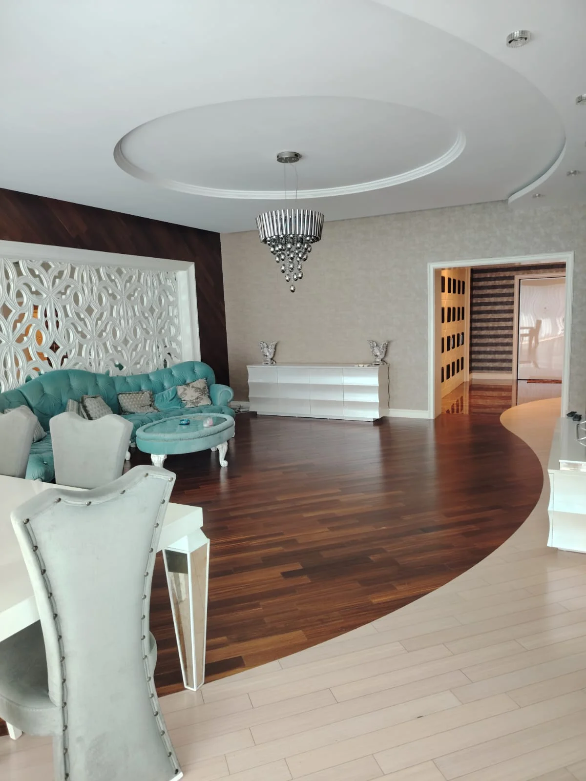 Kirayə 3 otaqlı Mənzil 190 m² Xətai r.
