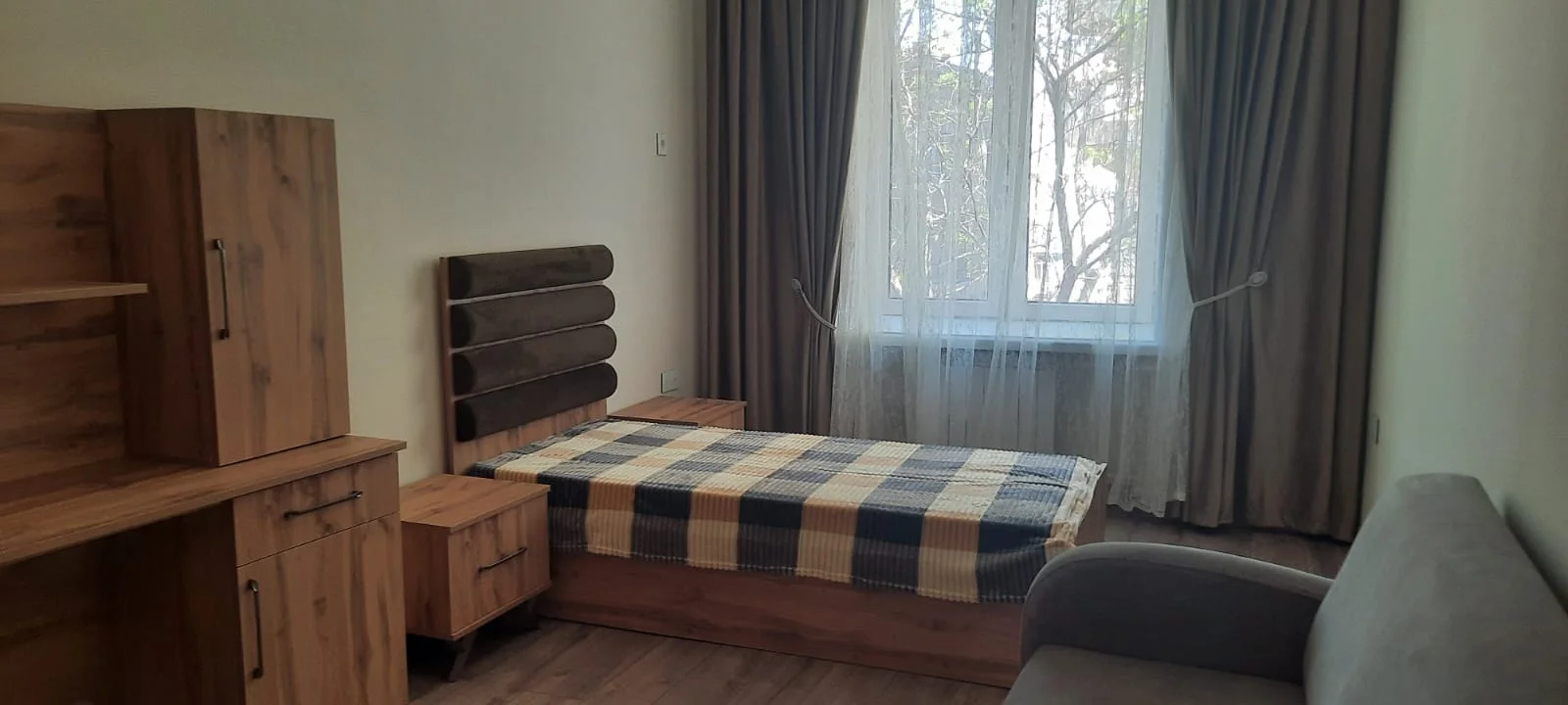 Kirayə 4 otaqlı Mənzil 100 m² Səbail r.