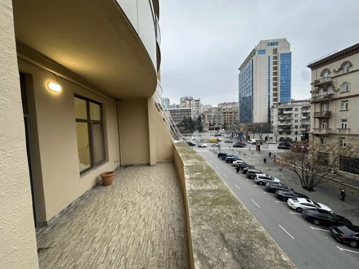 Kirayə 5 otaqlı Ofis 225 m² Yasamal r. Elmlər Akademiyası m. – şəkil 6