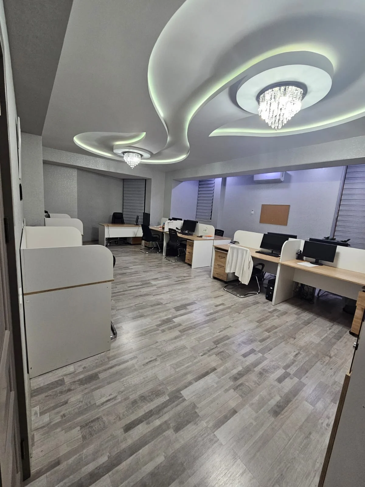 Kirayə 4 otaqlı Ofis 175 m² Nərimanov r.