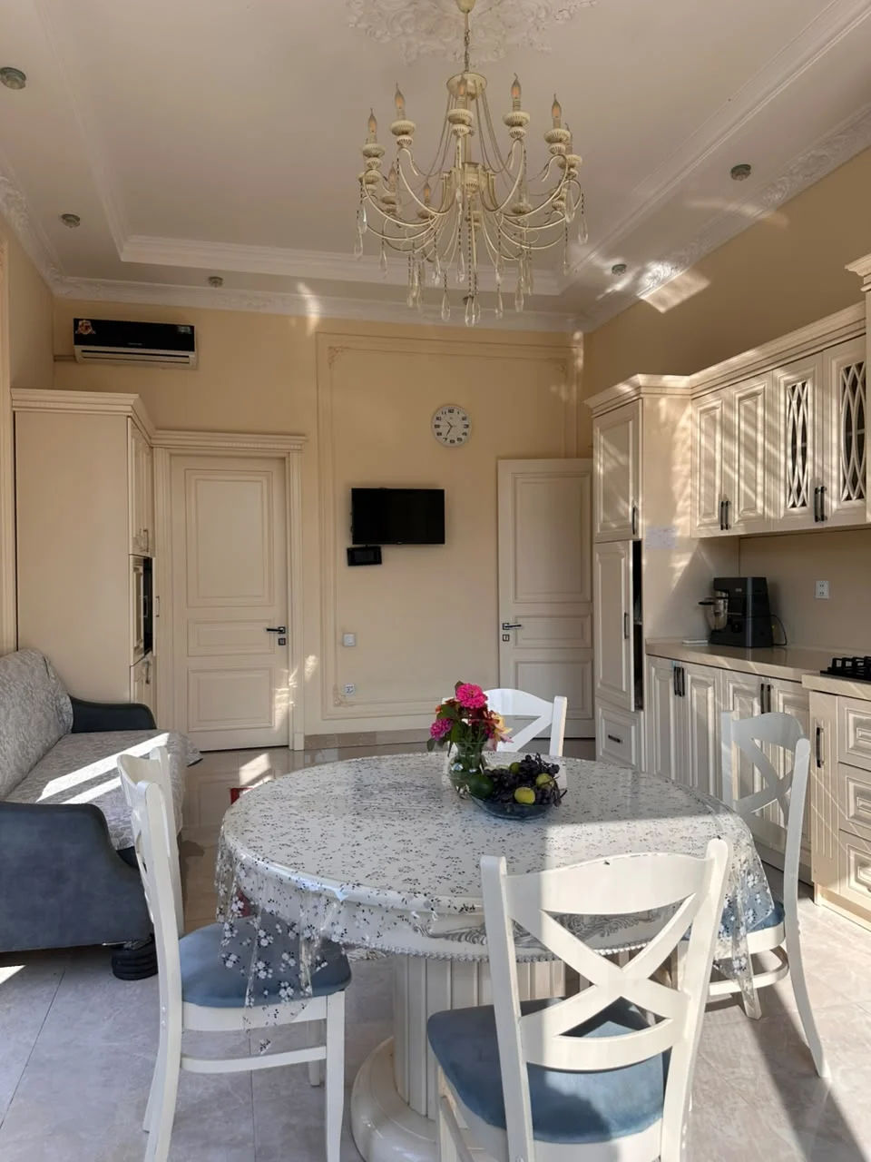 Kirayə 4 otaqlı Həyət evi / Bağ evi 250 m² Binəqədi r. – şəkil 14
