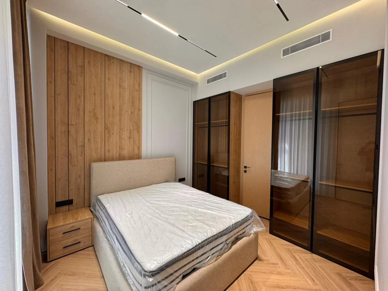 Kirayə 3 otaqlı Mənzil 110 m² Xətai r.