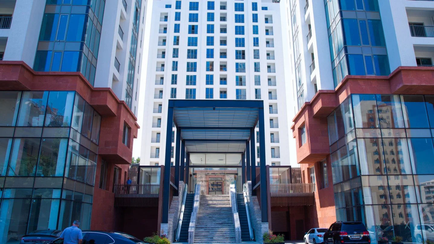Kirayə 2 otaqlı Mənzil 55 m² Yasamal r. Elmlər Akademiyası m. – şəkil 1
