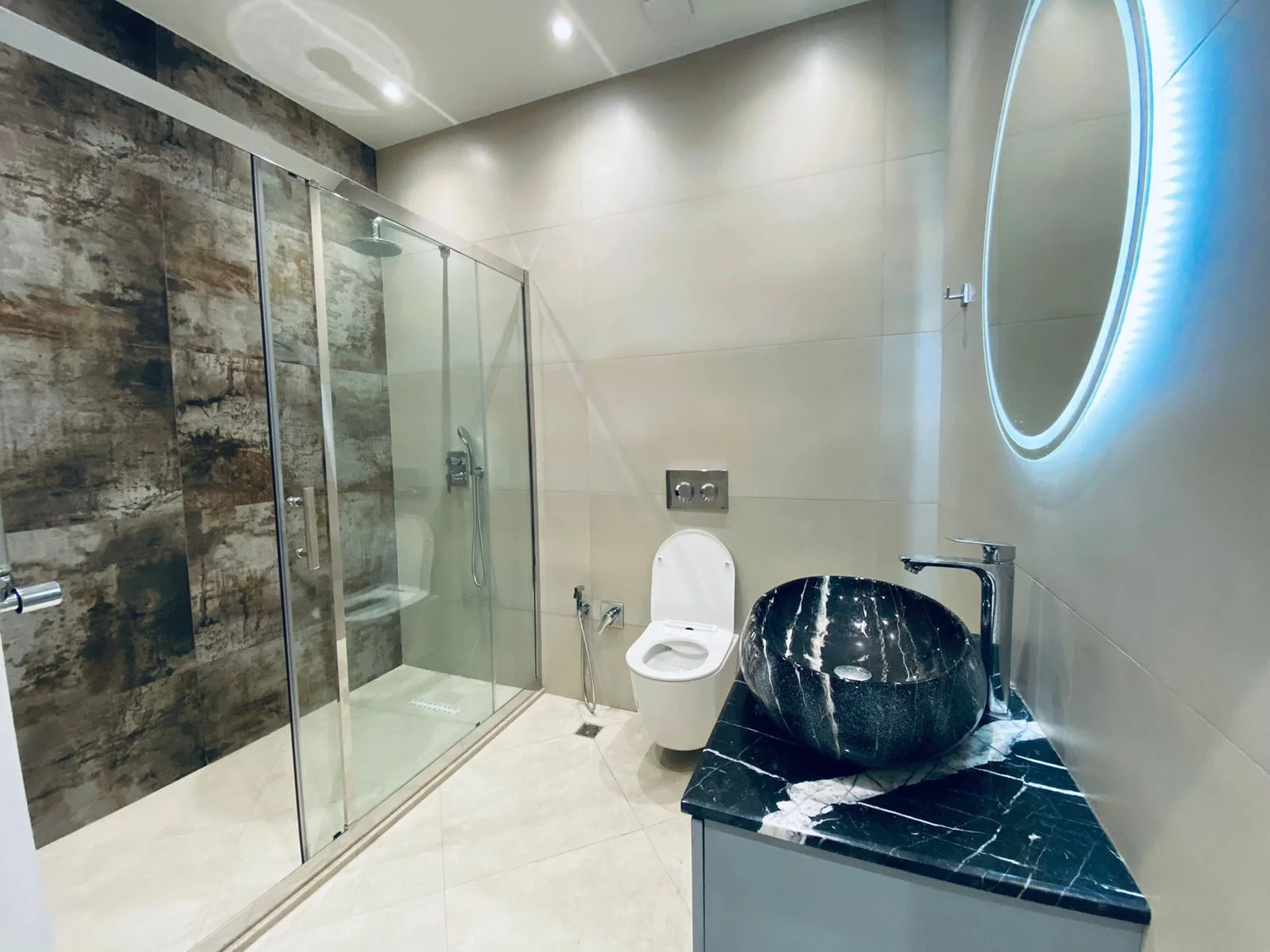 Kirayə 2 otaqlı Mənzil 90 m² Yasamal r.
