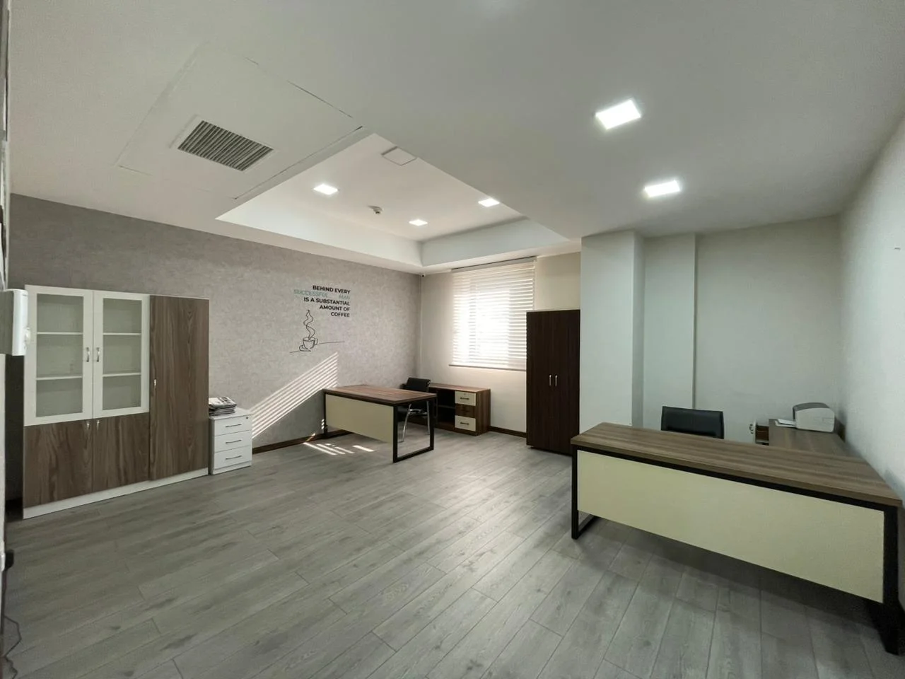 Kirayə 4 otaqlı Ofis 150 m² Xətai r. – şəkil 7