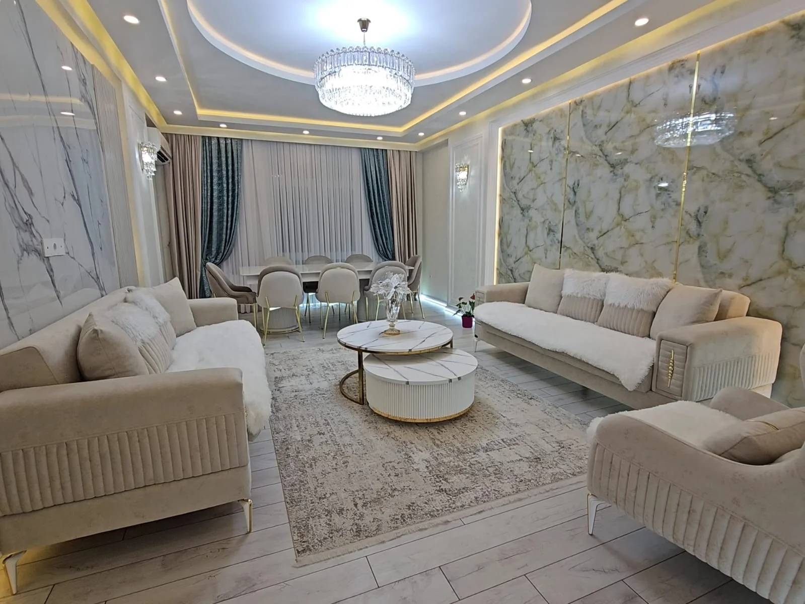 Kirayə 3 otaqlı Mənzil 127 m² Nərimanov r.