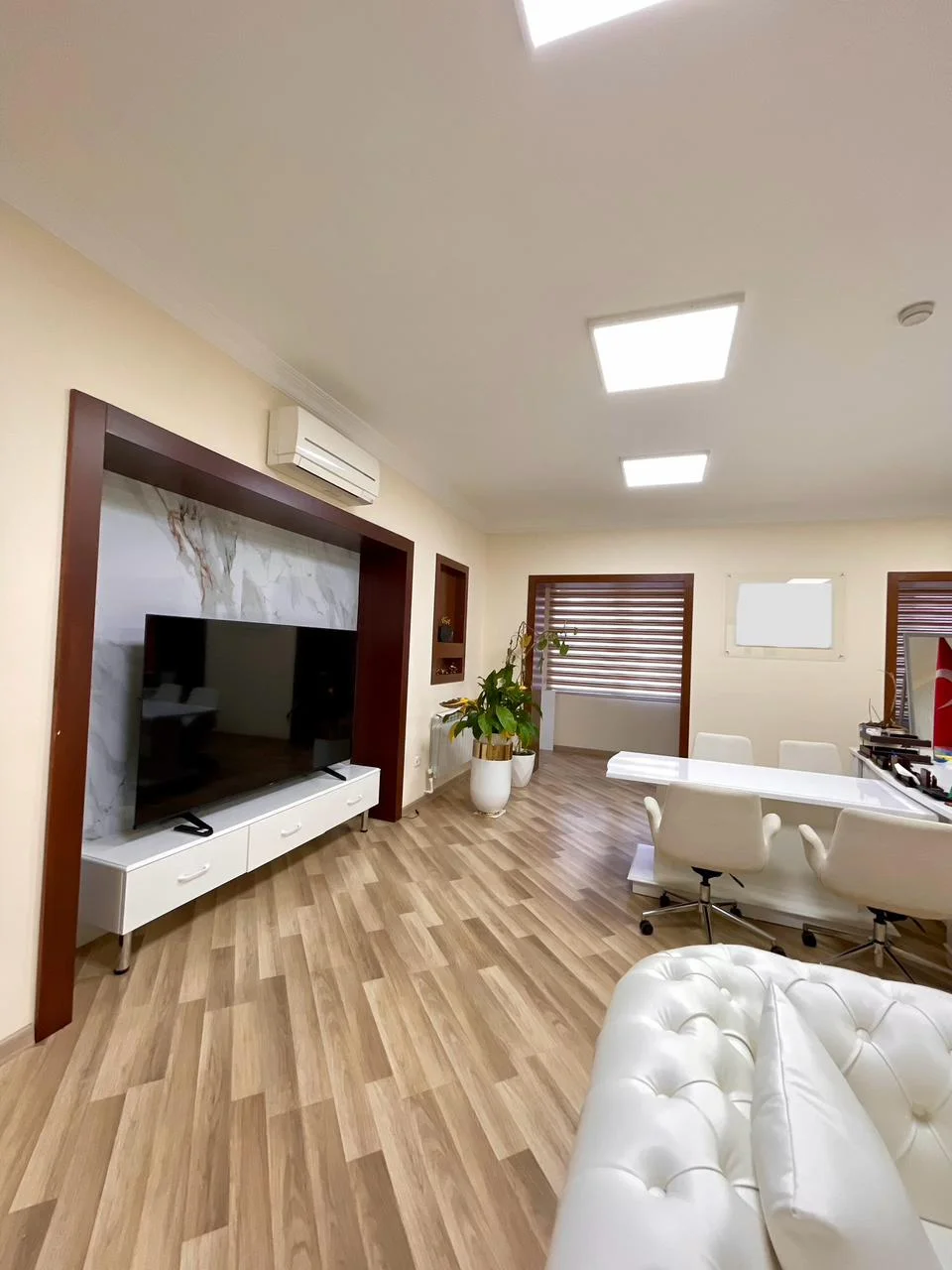 Kirayə 1 otaqlı Ofis 400 m² Yasamal r.