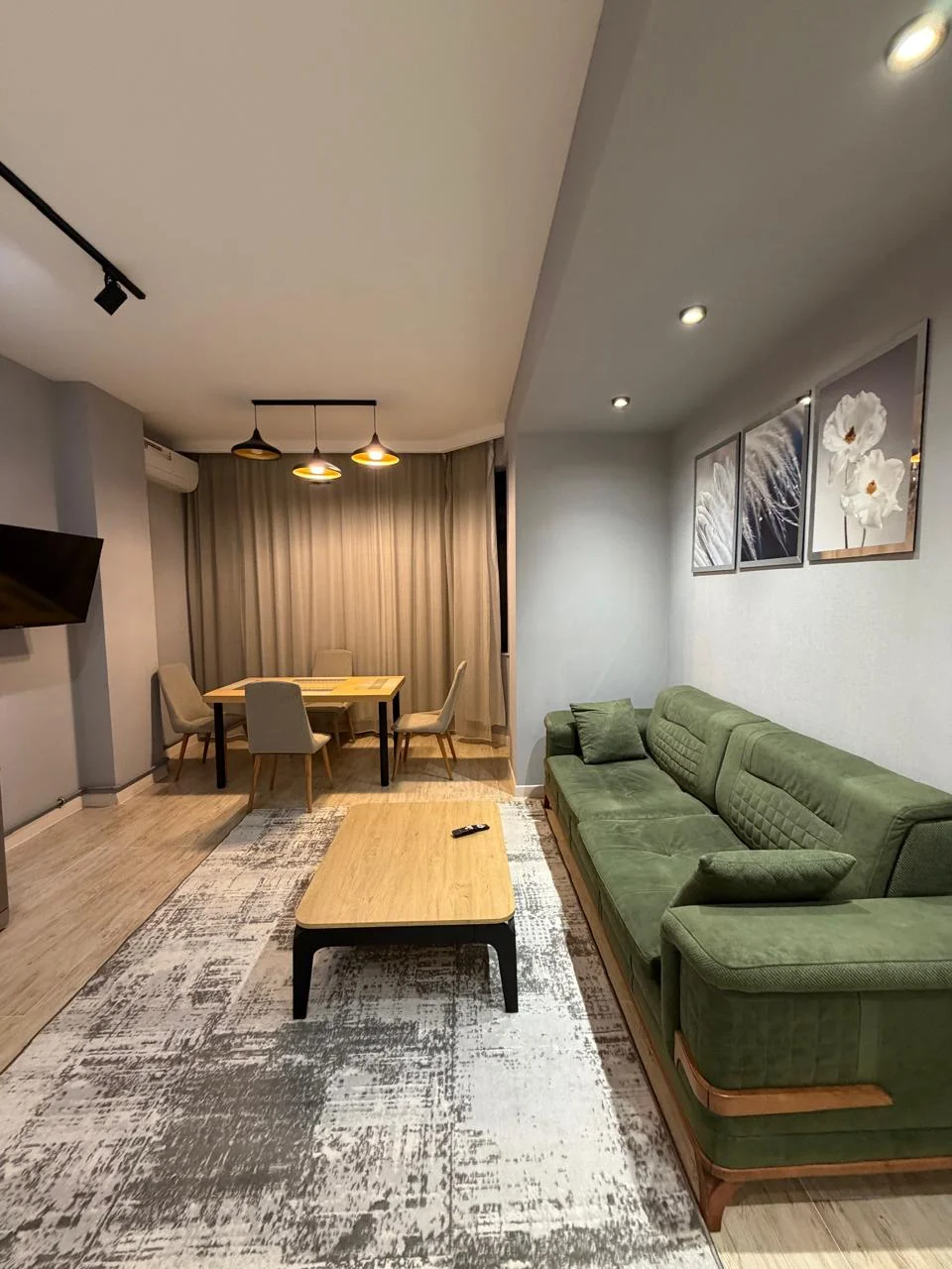 Kirayə 3 otaqlı Mənzil 110 m² Xətai r.