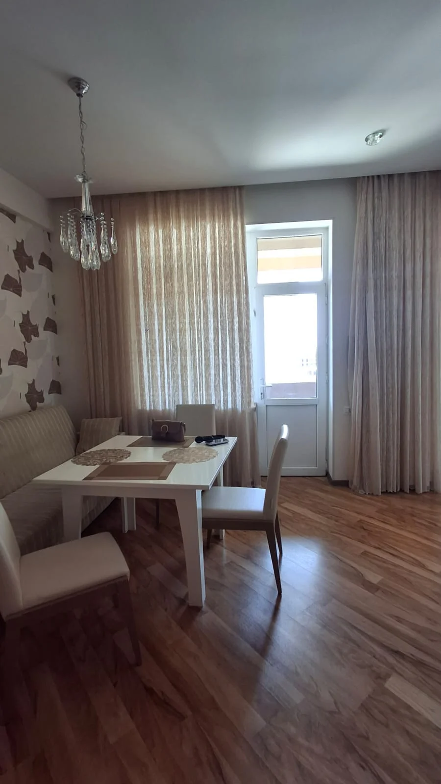 Kirayə 4 otaqlı Mənzil 200 m² Yasamal r. – şəkil 5