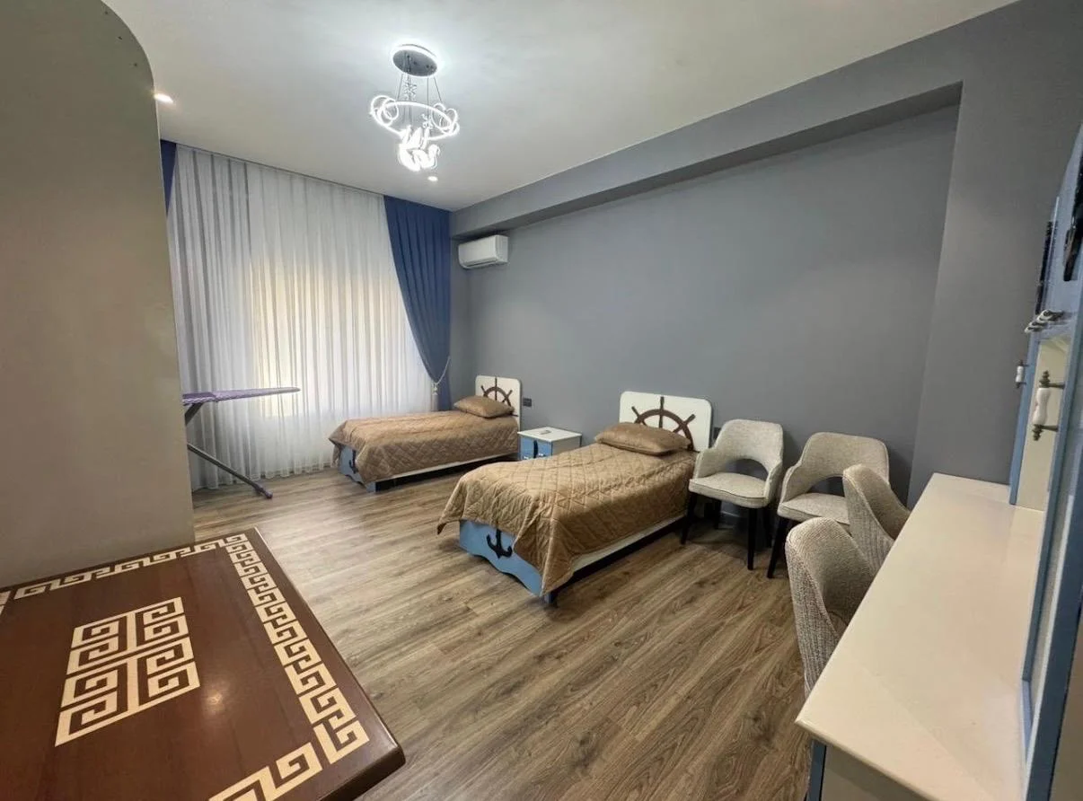 Kirayə 3 otaqlı Mənzil 140 m² Xətai r.