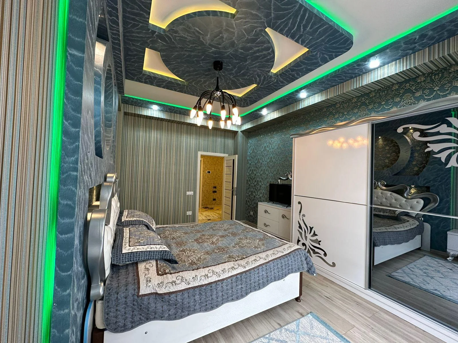 Kirayə 2 otaqlı Mənzil 95 m² Xətai r. Ağ şəhər q. – şəkil 10