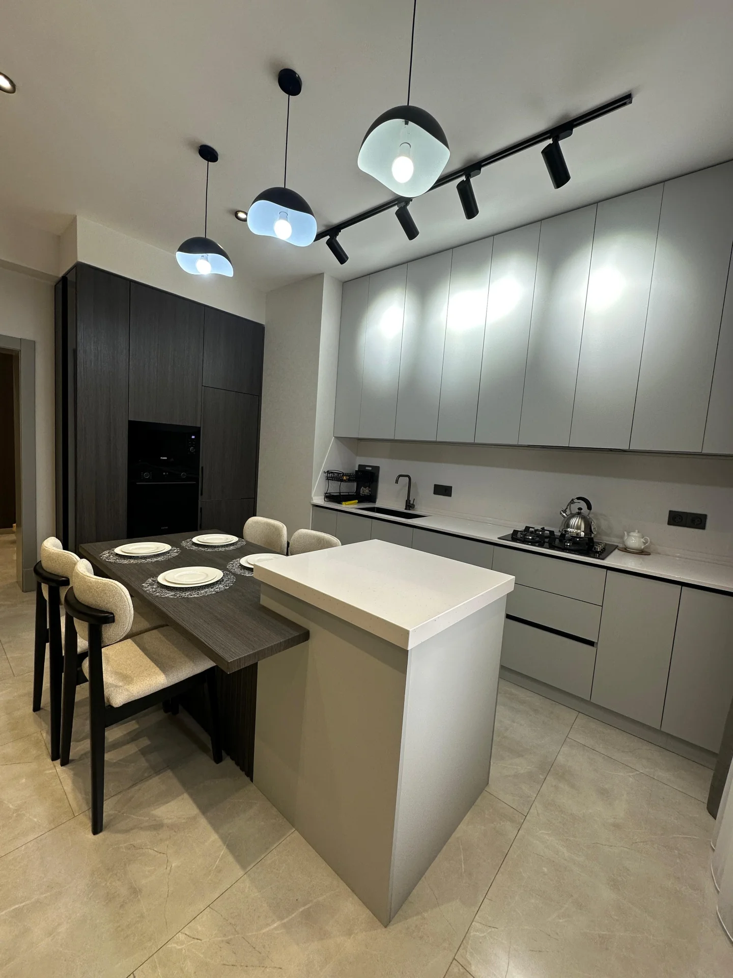 Kirayə 3 otaqlı Mənzil 90 m² Nəsimi r. 28 May m. – şəkil 1