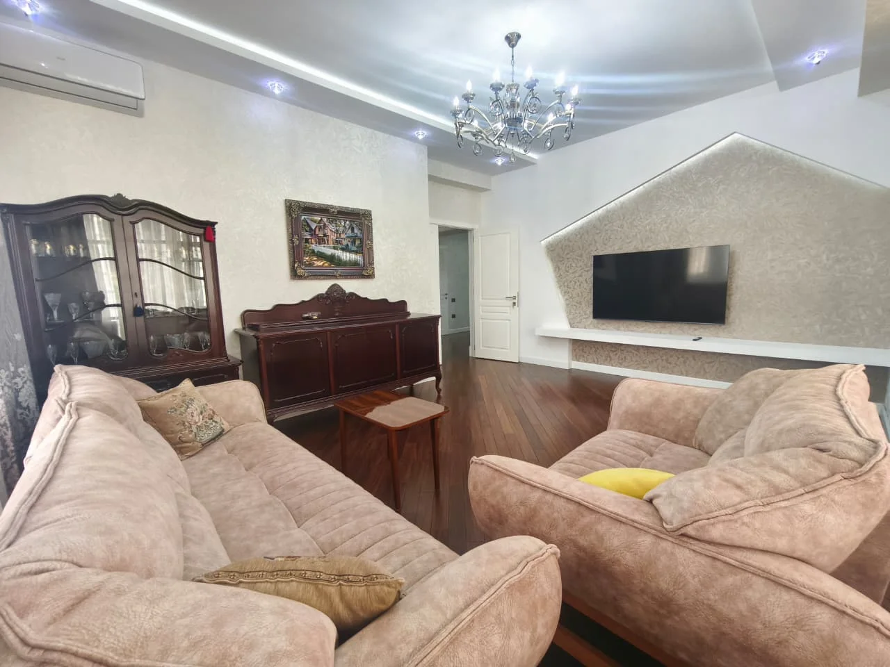 Kirayə 3 otaqlı Mənzil 140 m² Nəsimi r. 28 May m. – şəkil 2