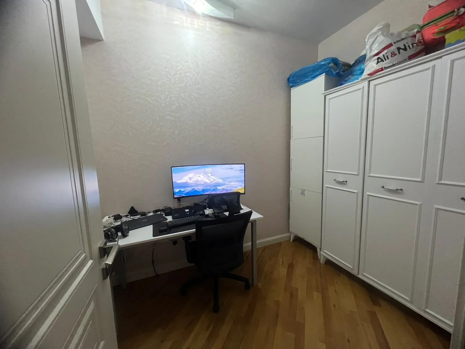 Kirayə 3 otaqlı Mənzil 86 m² Nərimanov r.
