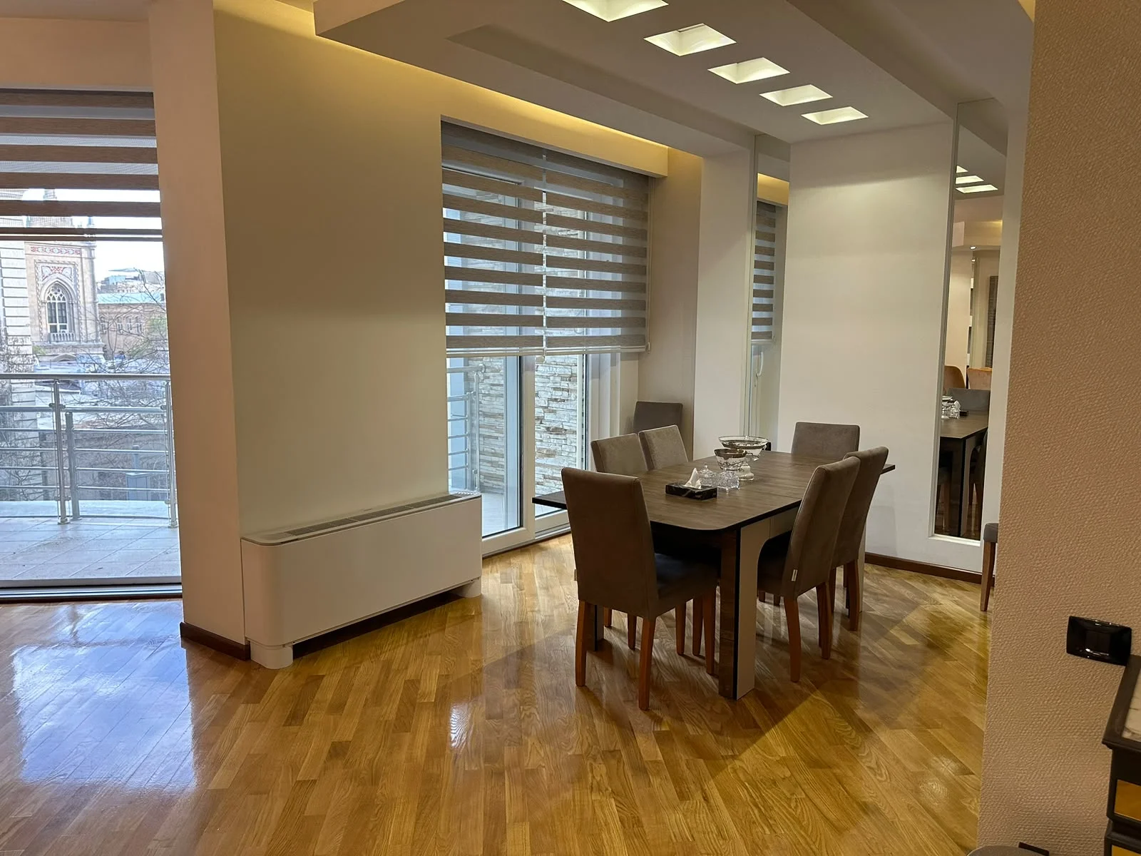 Kirayə 4 otaqlı Mənzil 235 m² Səbail r. İçərişəhər m. – şəkil 15