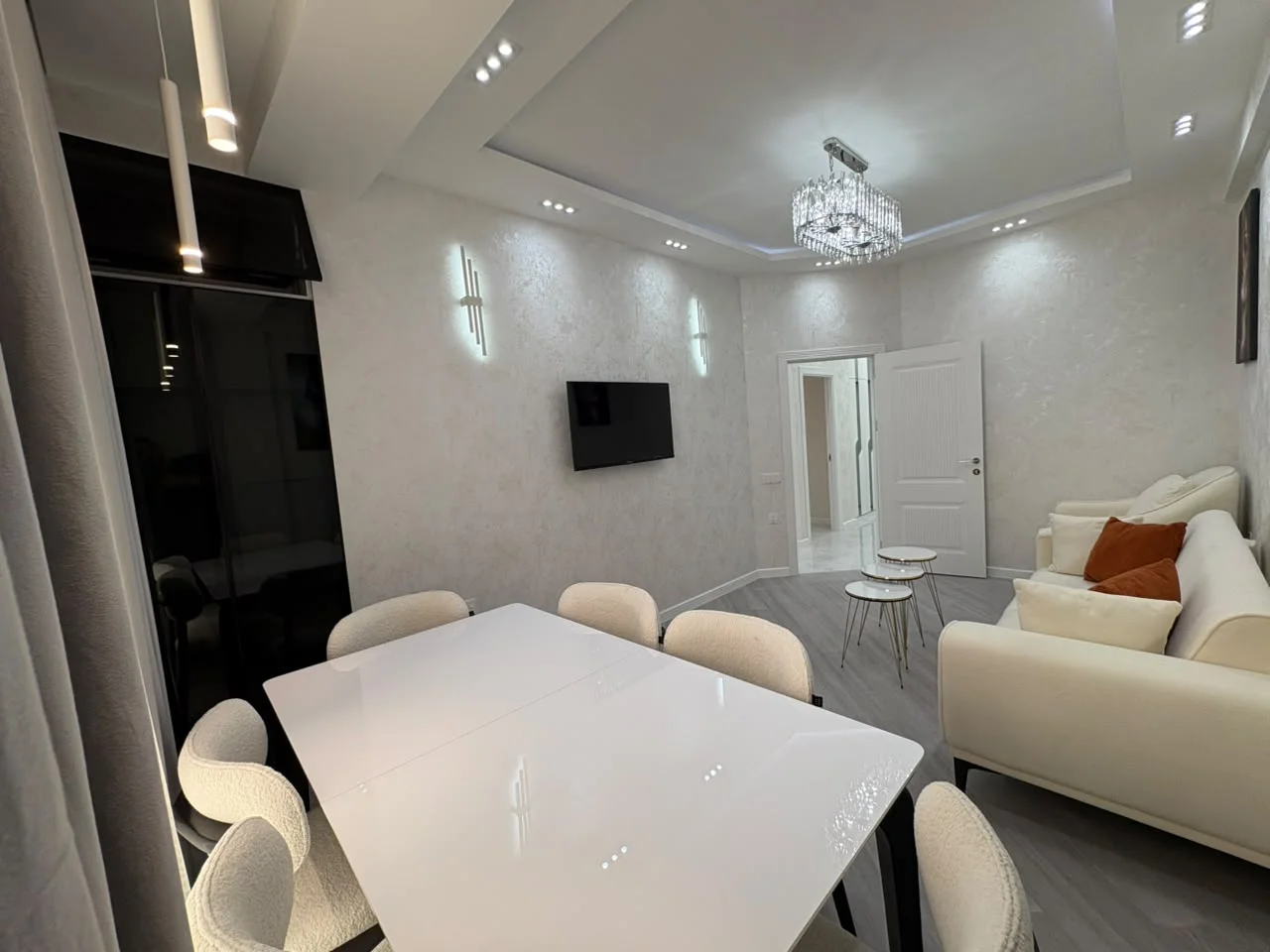 Kirayə 2 otaqlı Mənzil 55 m² Binəqədi r.