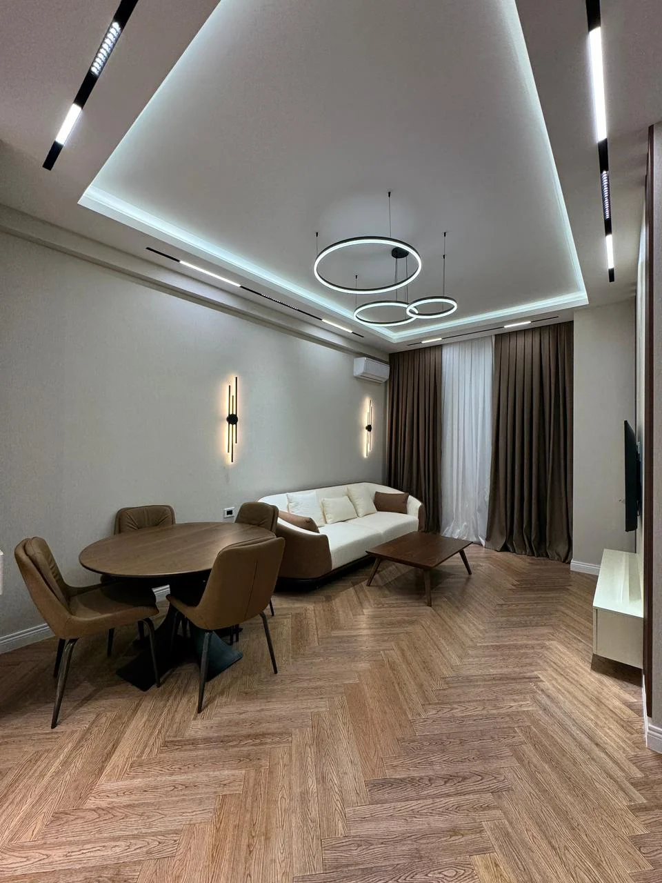 Kirayə 2 otaqlı Mənzil 70 m² Yasamal r. Elmlər Akademiyası m. – şəkil 14