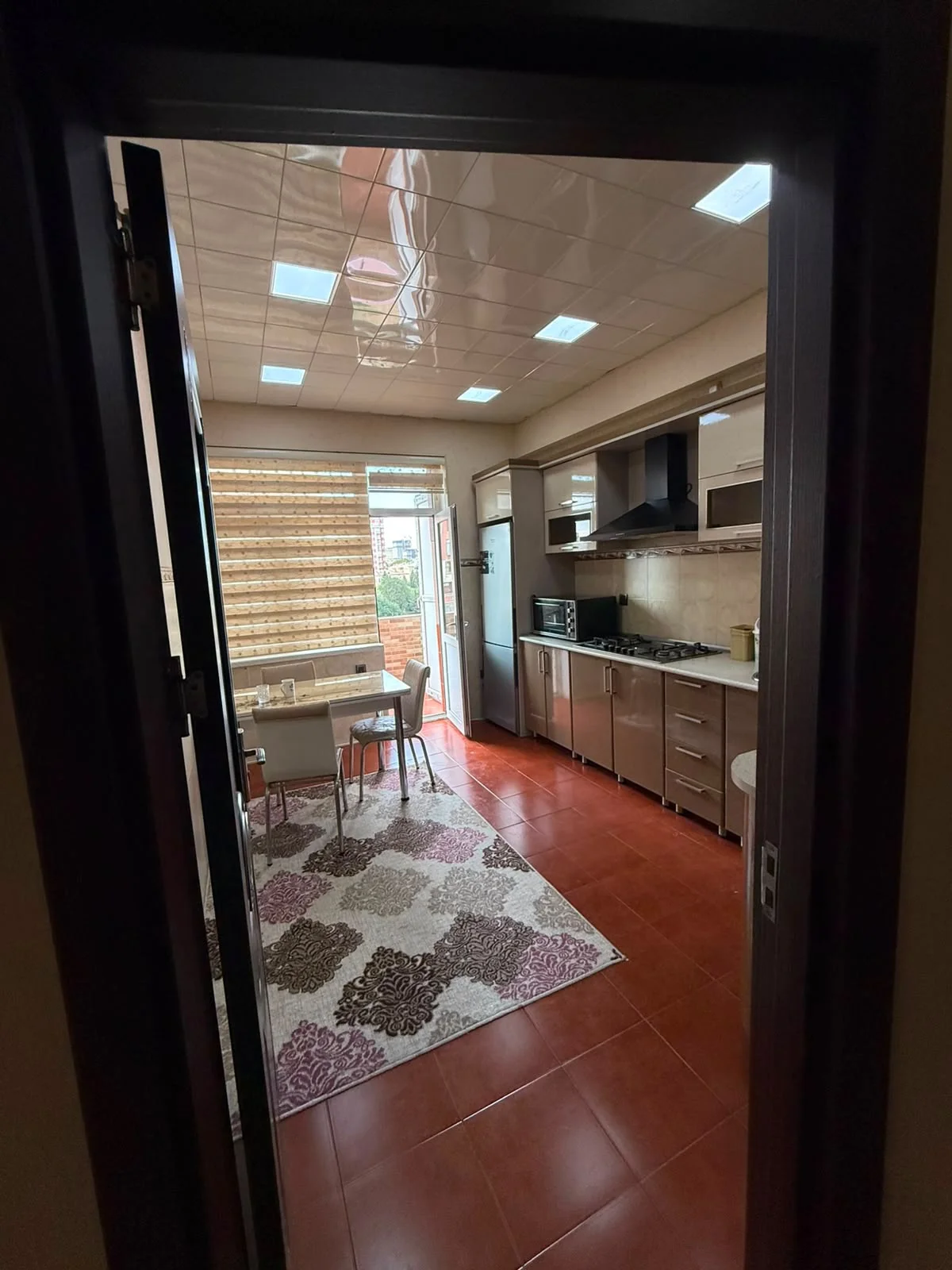 Kirayə 3 otaqlı Mənzil 125 m² Nəsimi r.