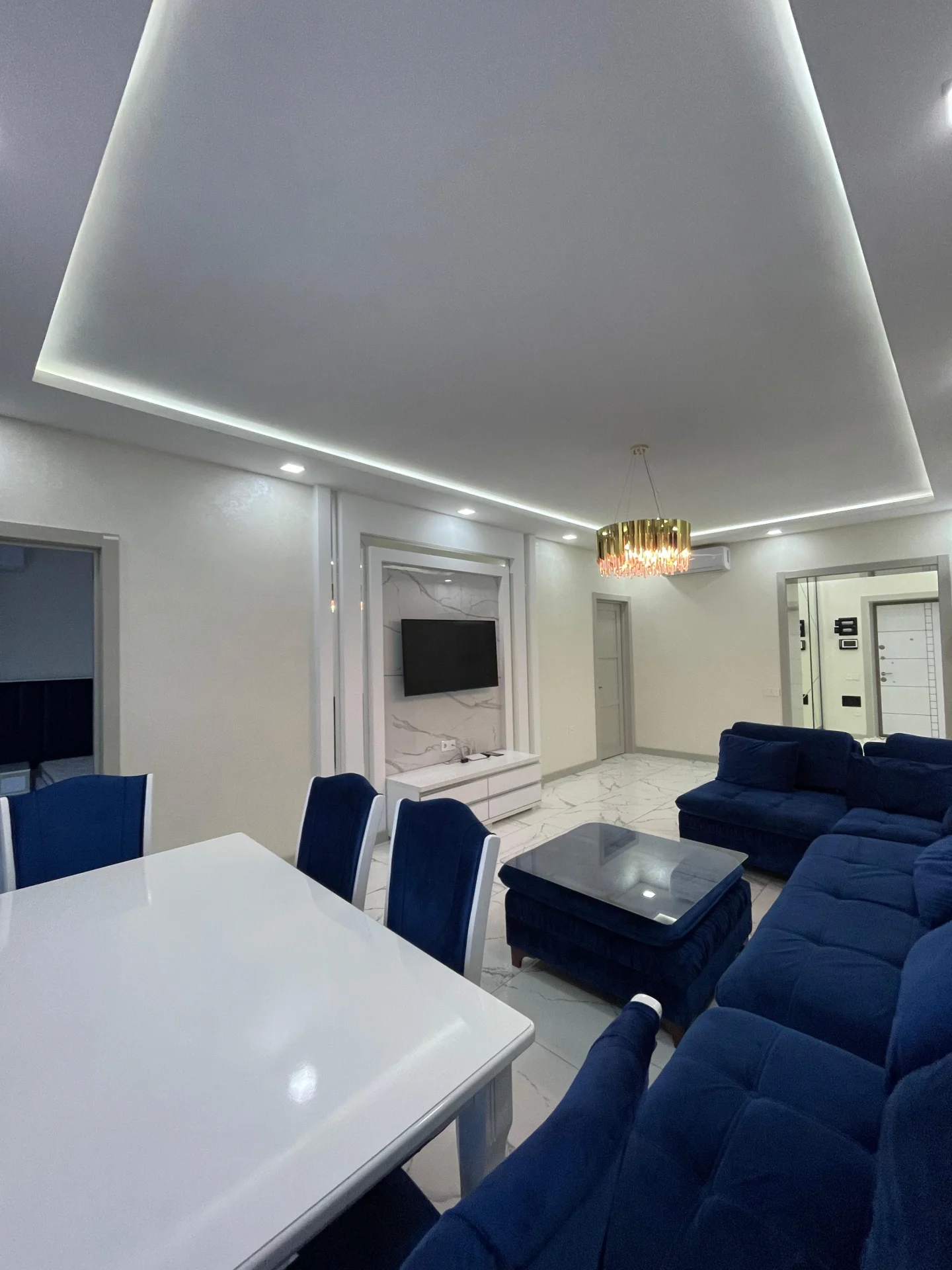 Kirayə 3 otaqlı Mənzil 117 m² Yasamal r. – şəkil 2