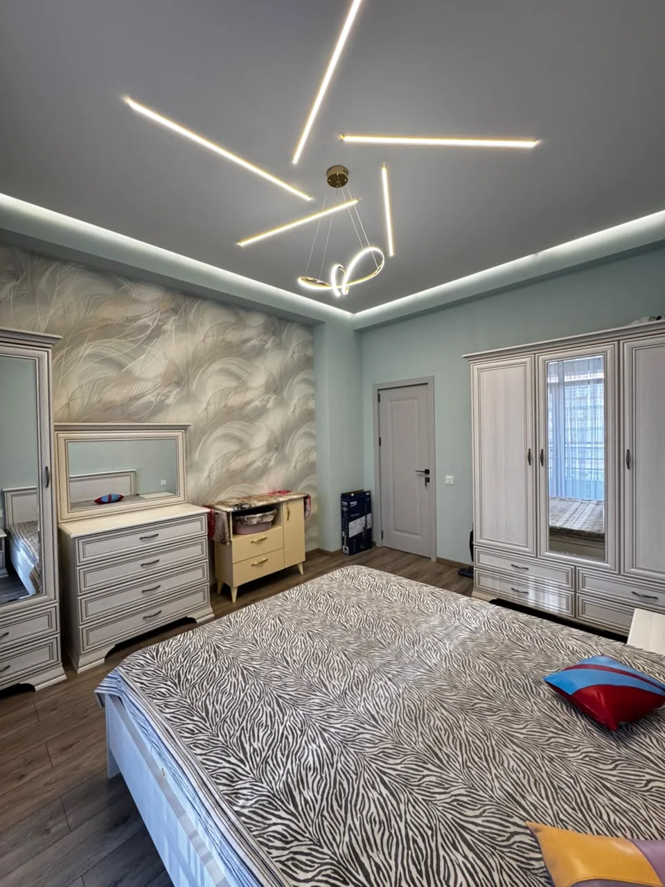 Kirayə 2 otaqlı Mənzil 65 m² Xətai r. Ağ şəhər q. – şəkil 10