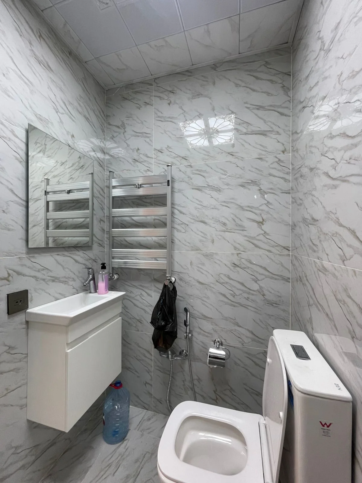 Kirayə 4 otaqlı Mənzil 155 m² Nəsimi r.