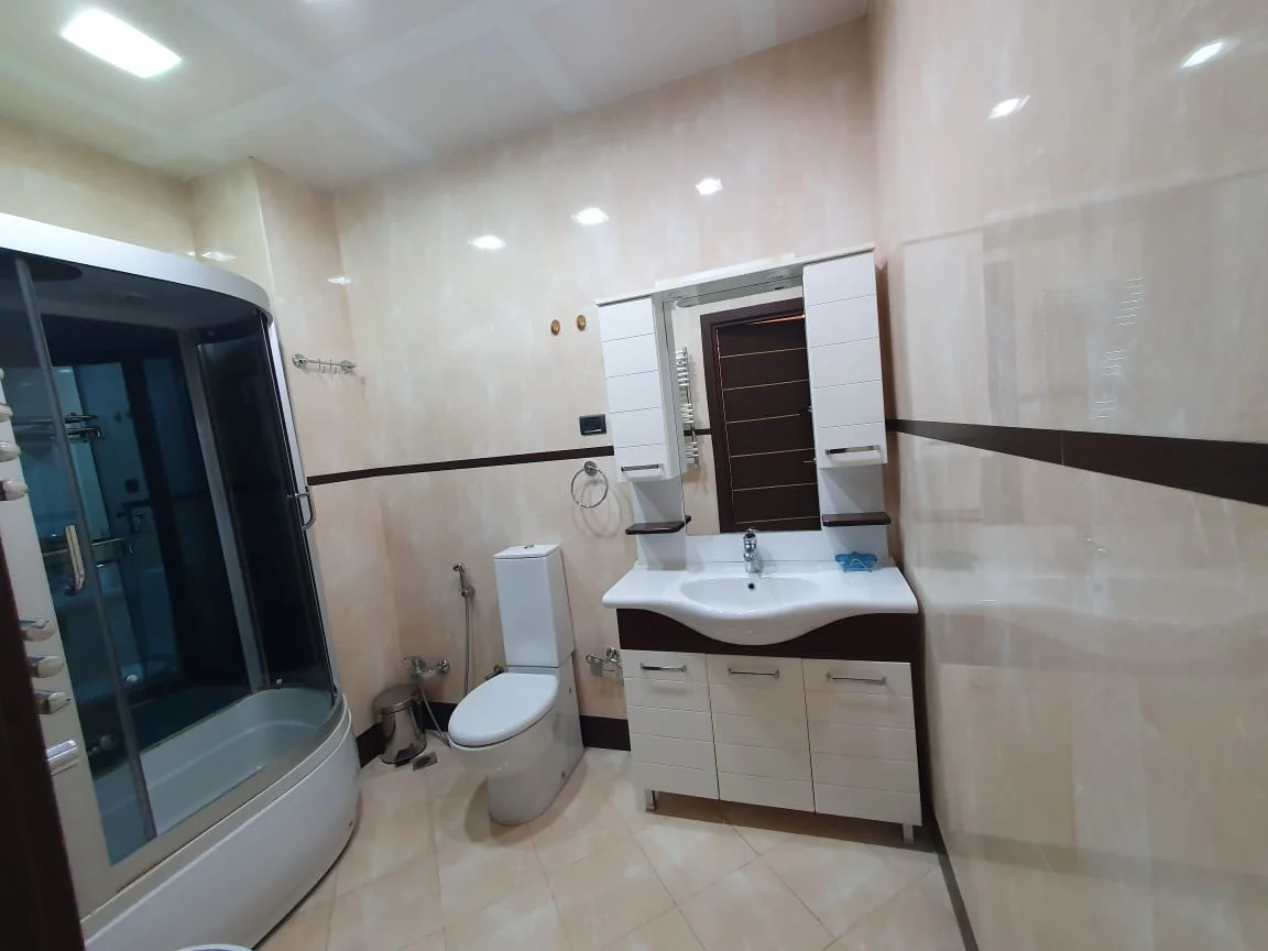 Kirayə 2 otaqlı Mənzil 120 m² Nəsimi r.