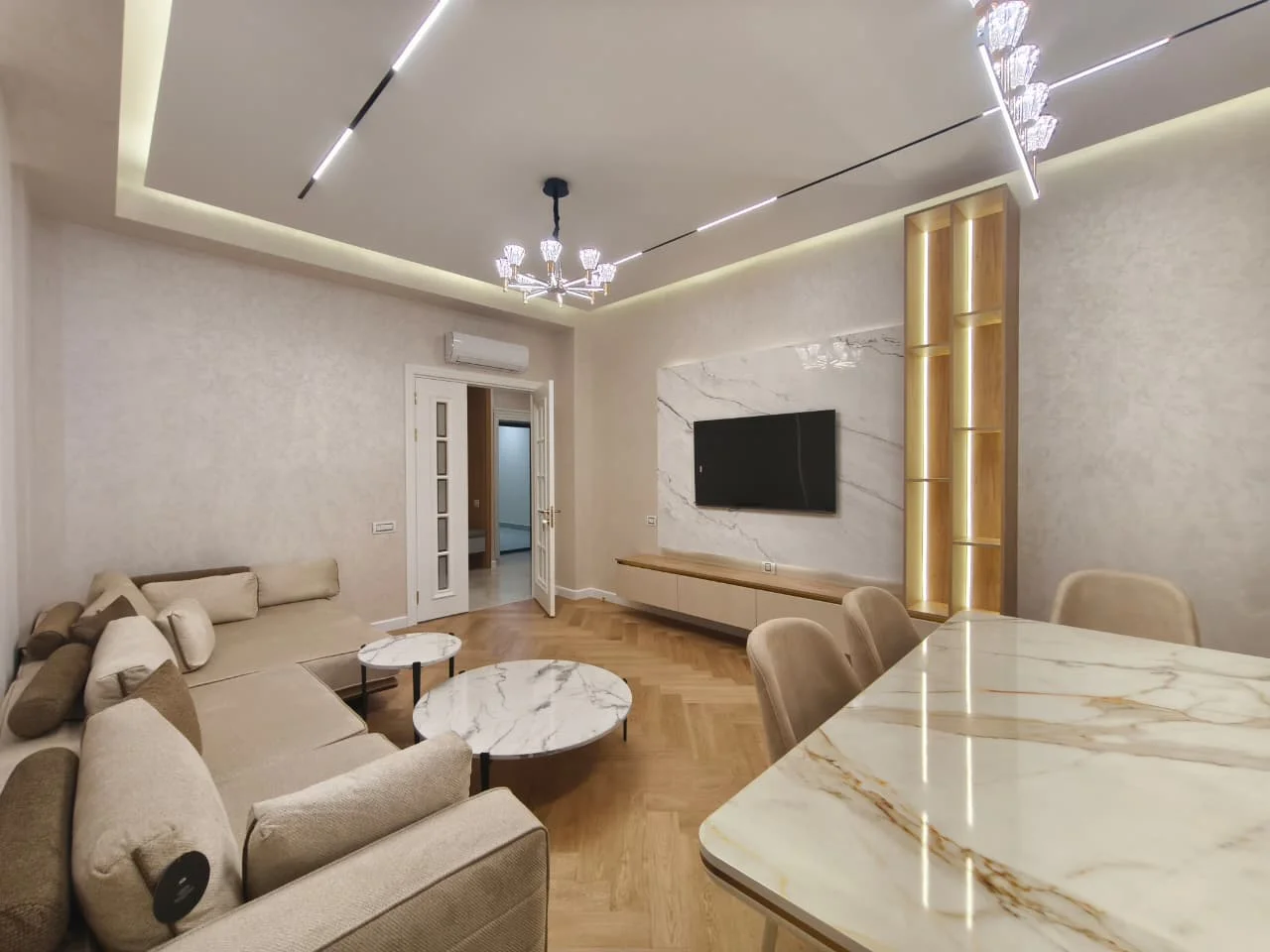 Kirayə 3 otaqlı Mənzil 140 m² Xətai r.